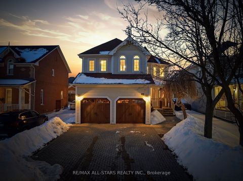 69 Matthewson Place Whitby ON L1M 1H4