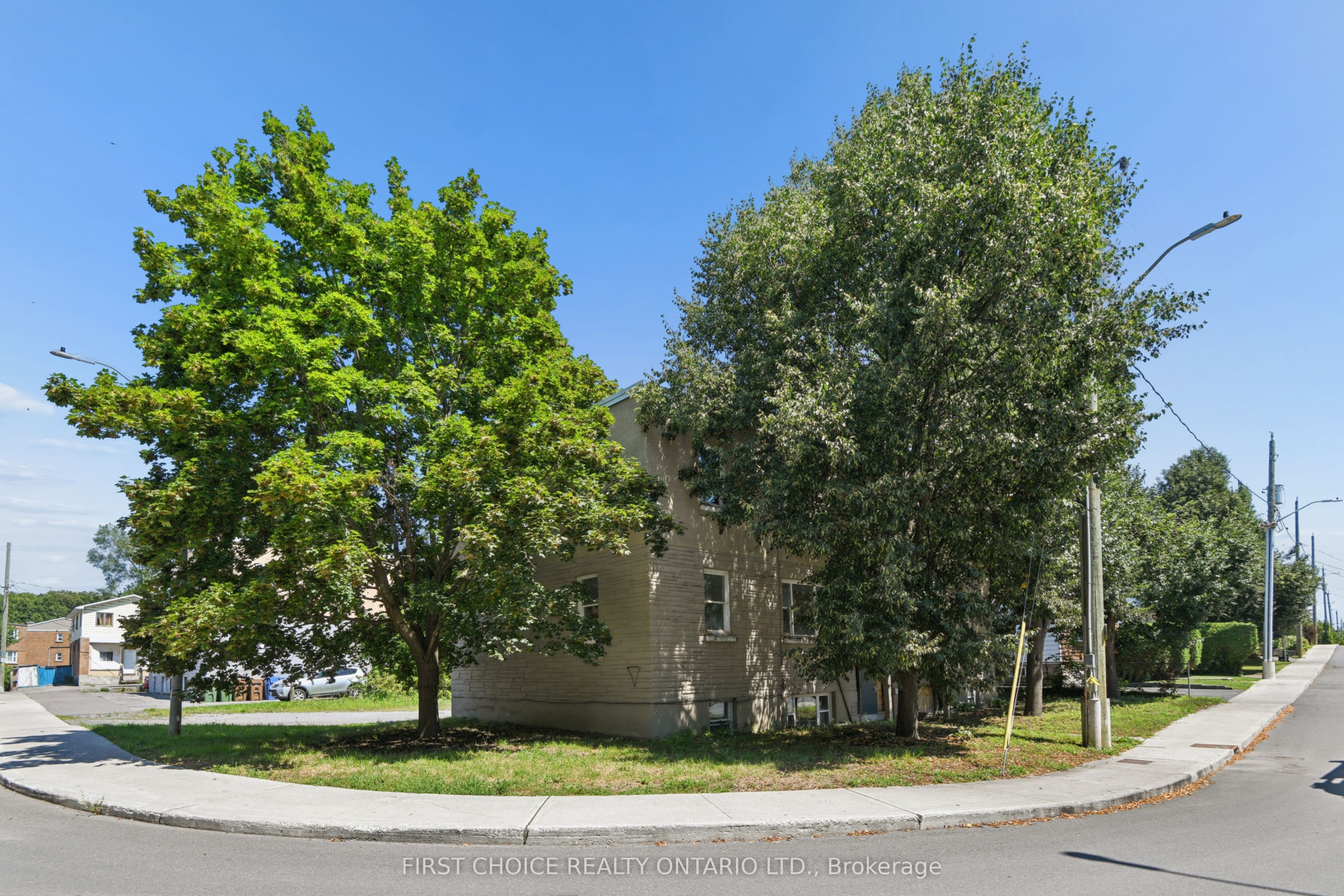 255 St Denis Street