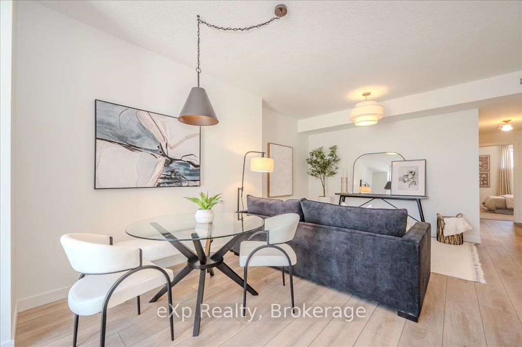 824 Woolwich Street 72