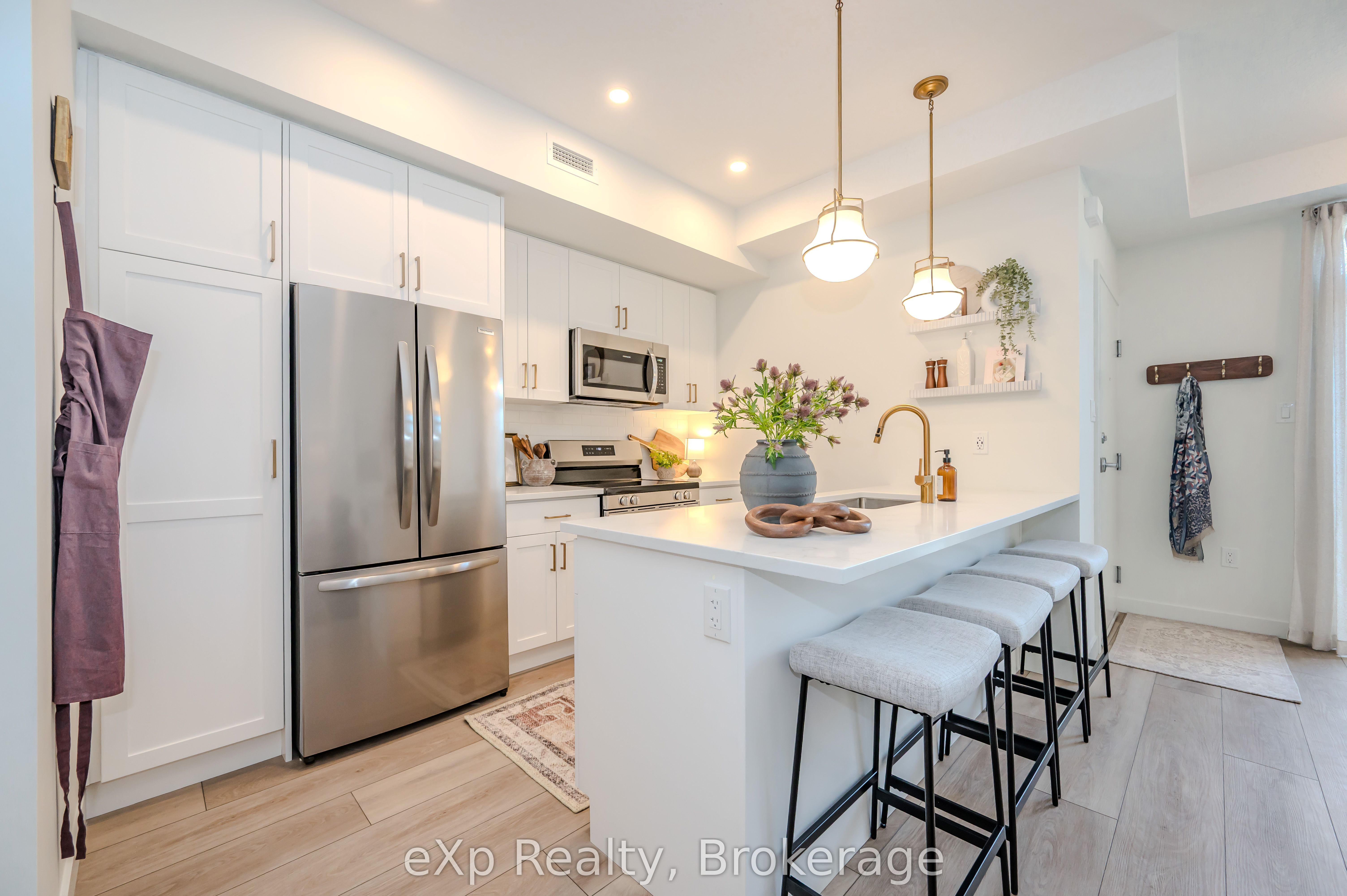 824 Woolwich Street 72