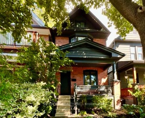 92 Dagmar Avenue Toronto E01 ON M4M 1W2