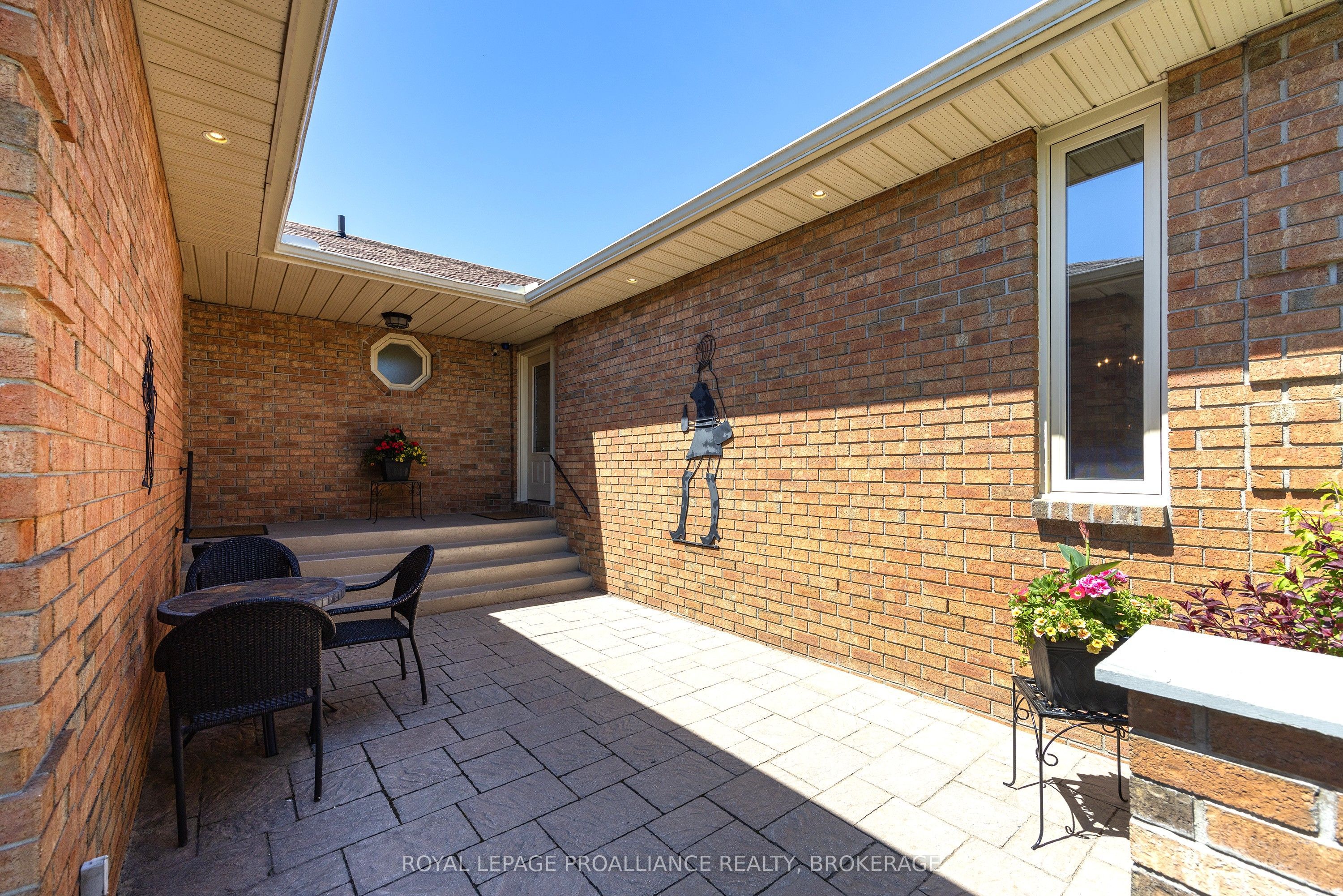 1423 Cottsmere Court