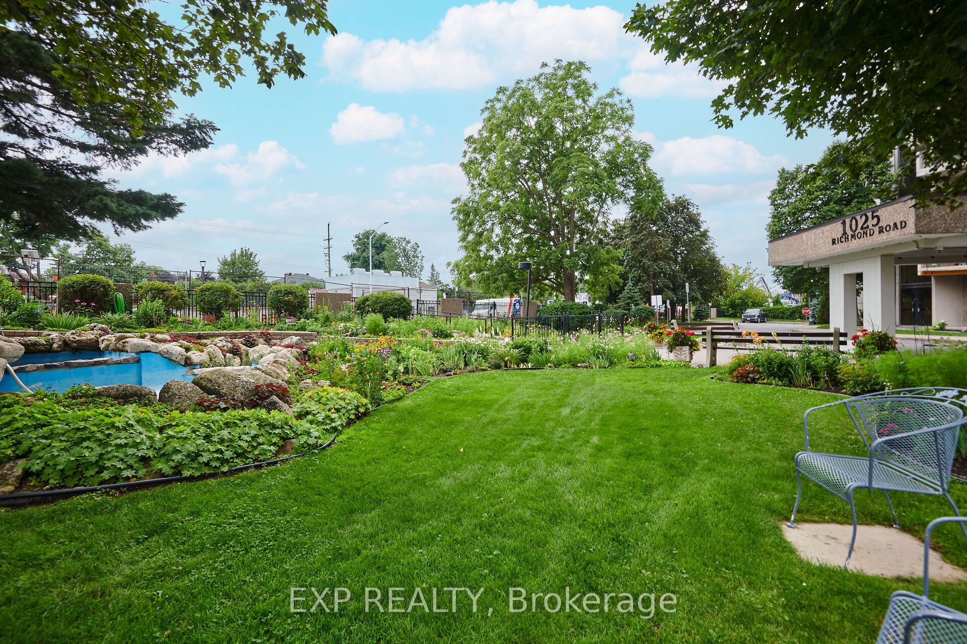 1025 Richmond Road 704