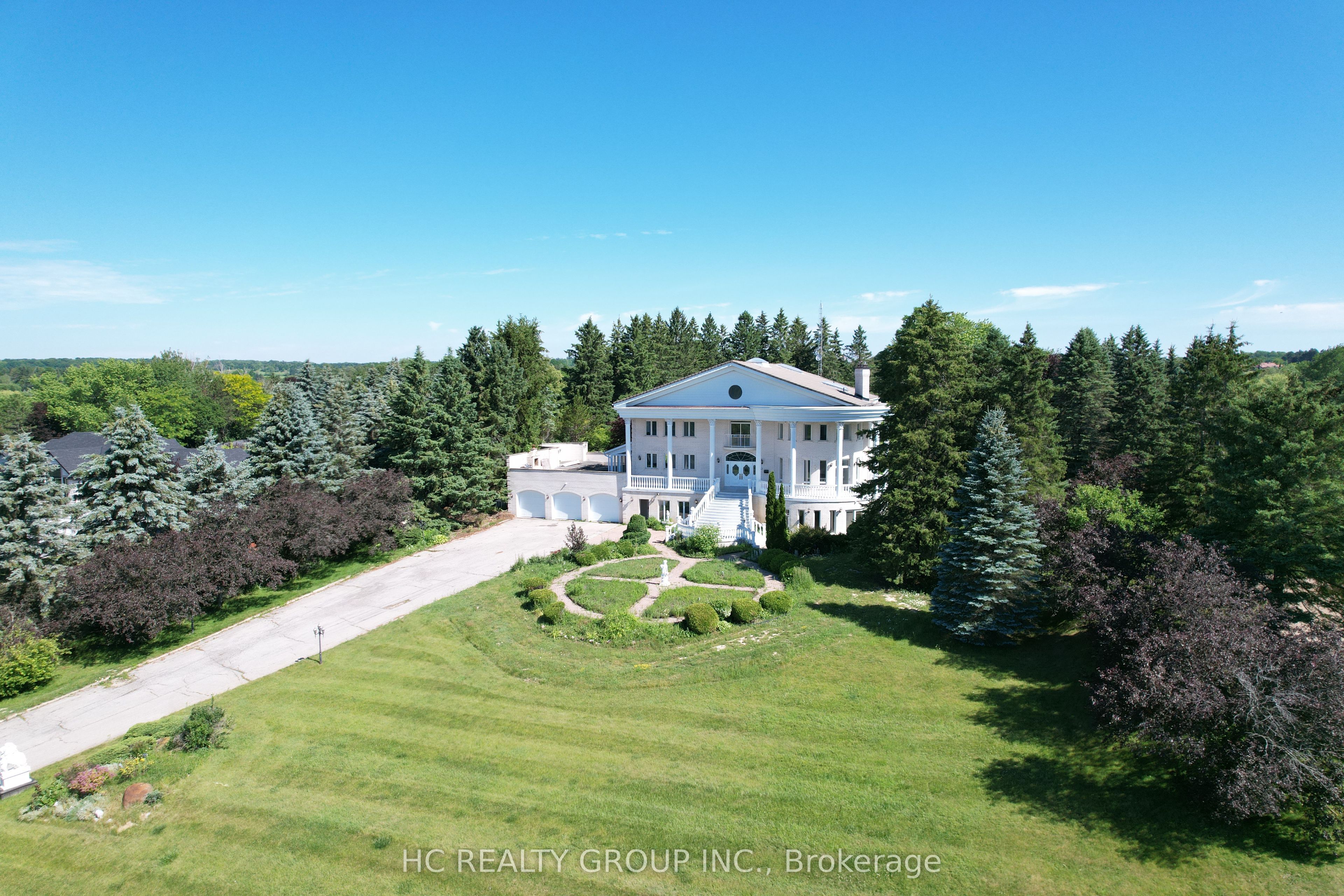 52 Nobleton Lakes Drive