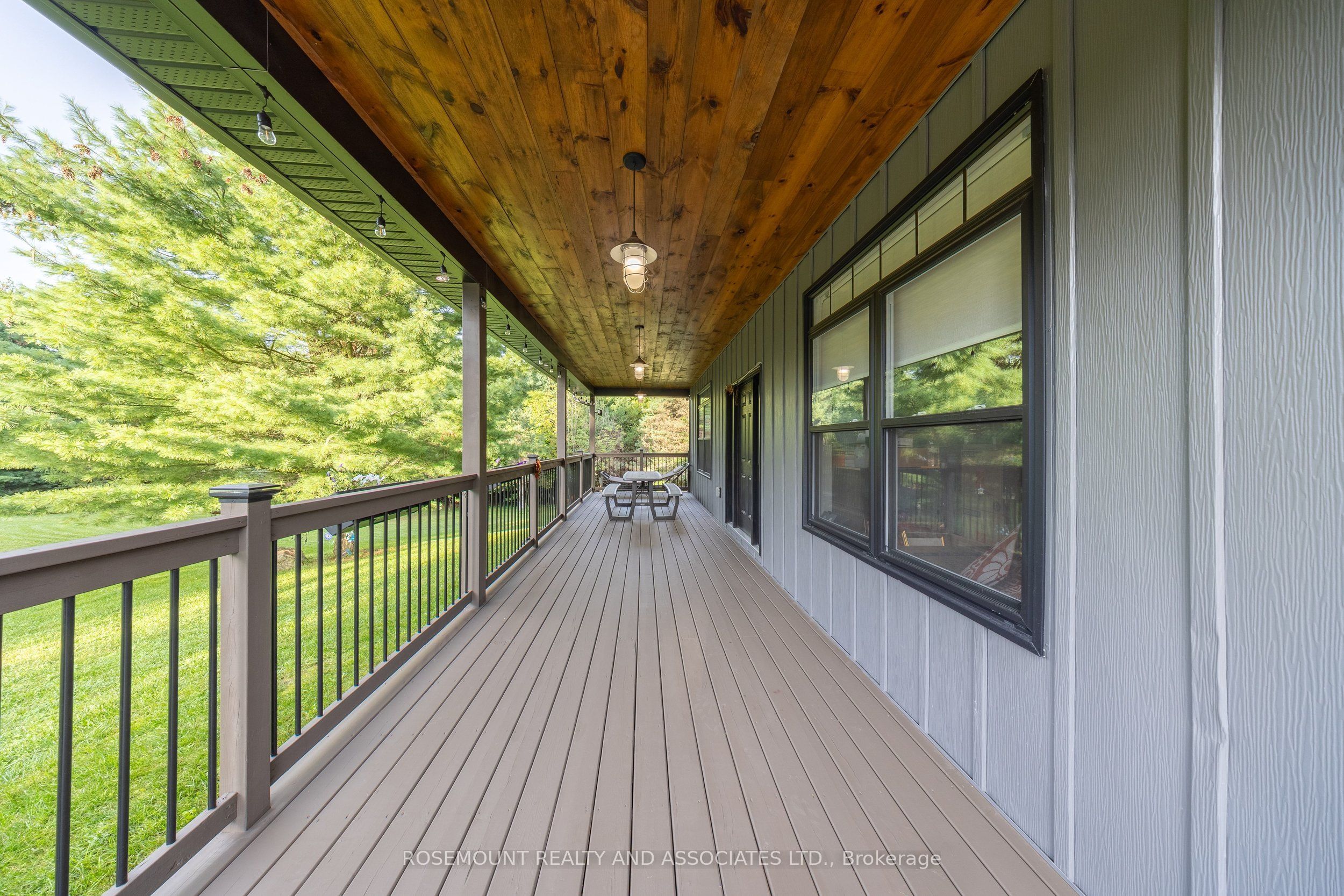 3831 Reid Road