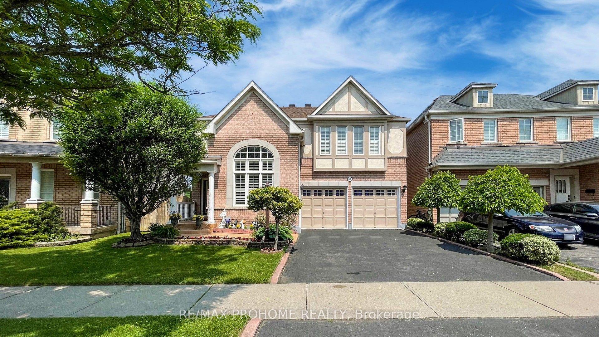 64 Grainger Crescent