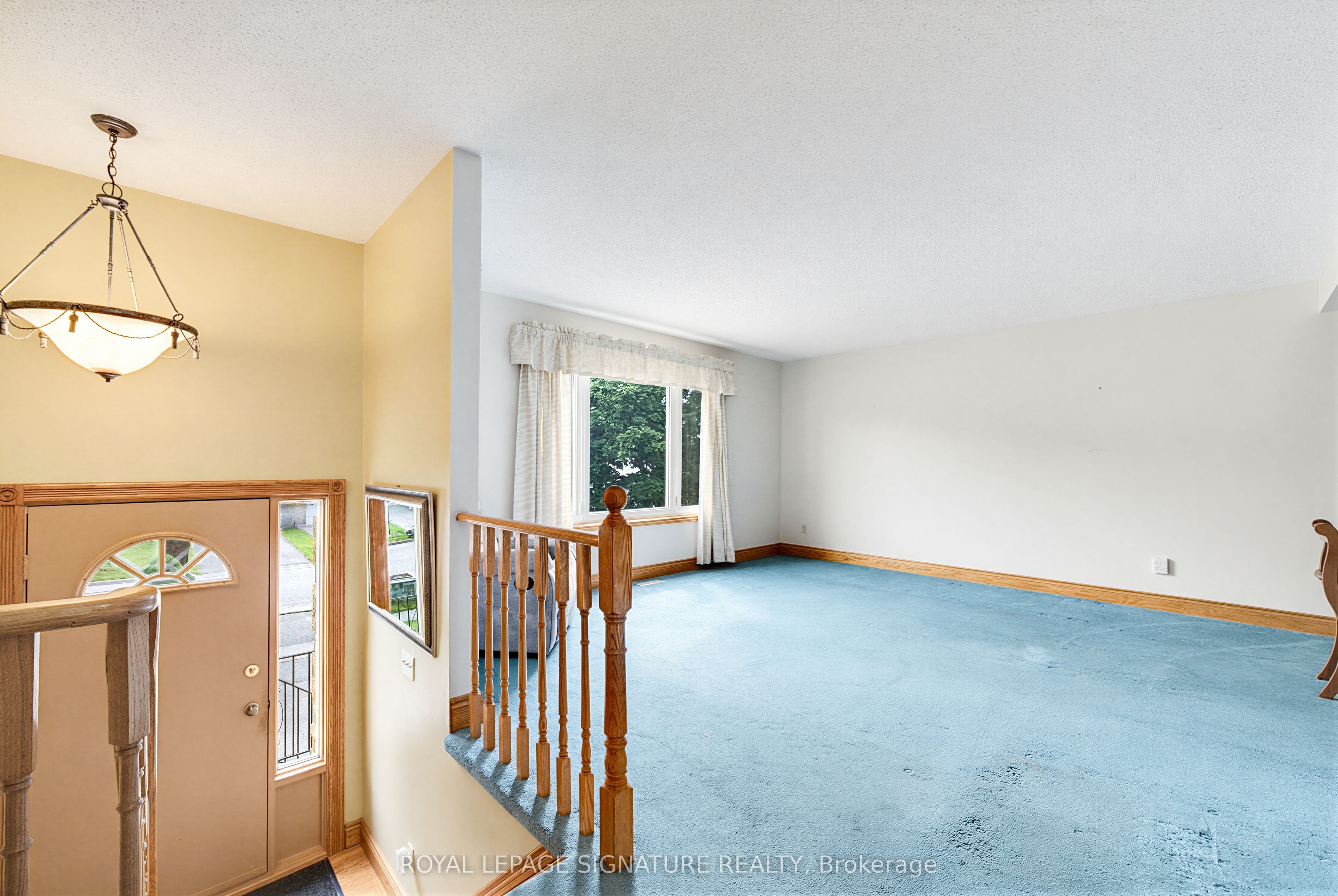 20 McFeeters Crescent