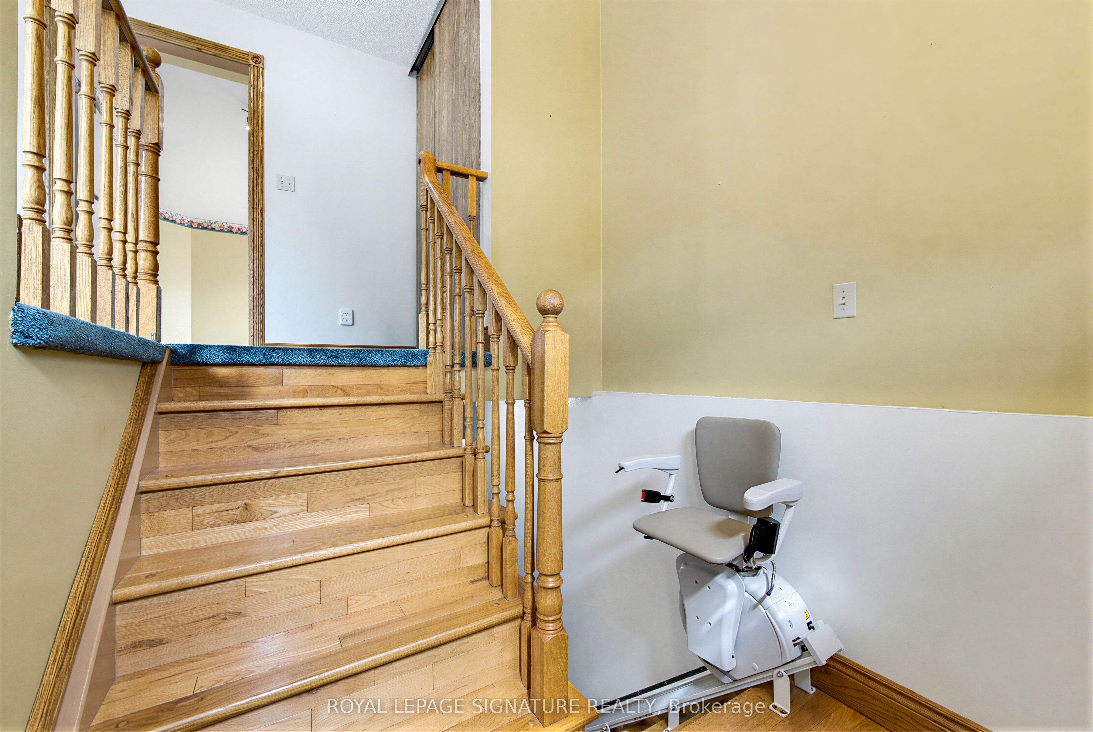 20 McFeeters Crescent