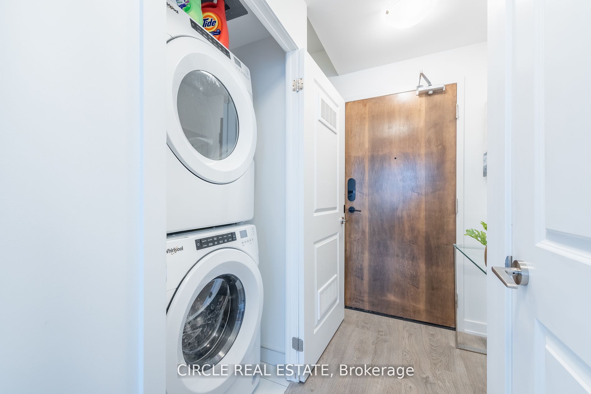 120 Eagle Rock Way 1503