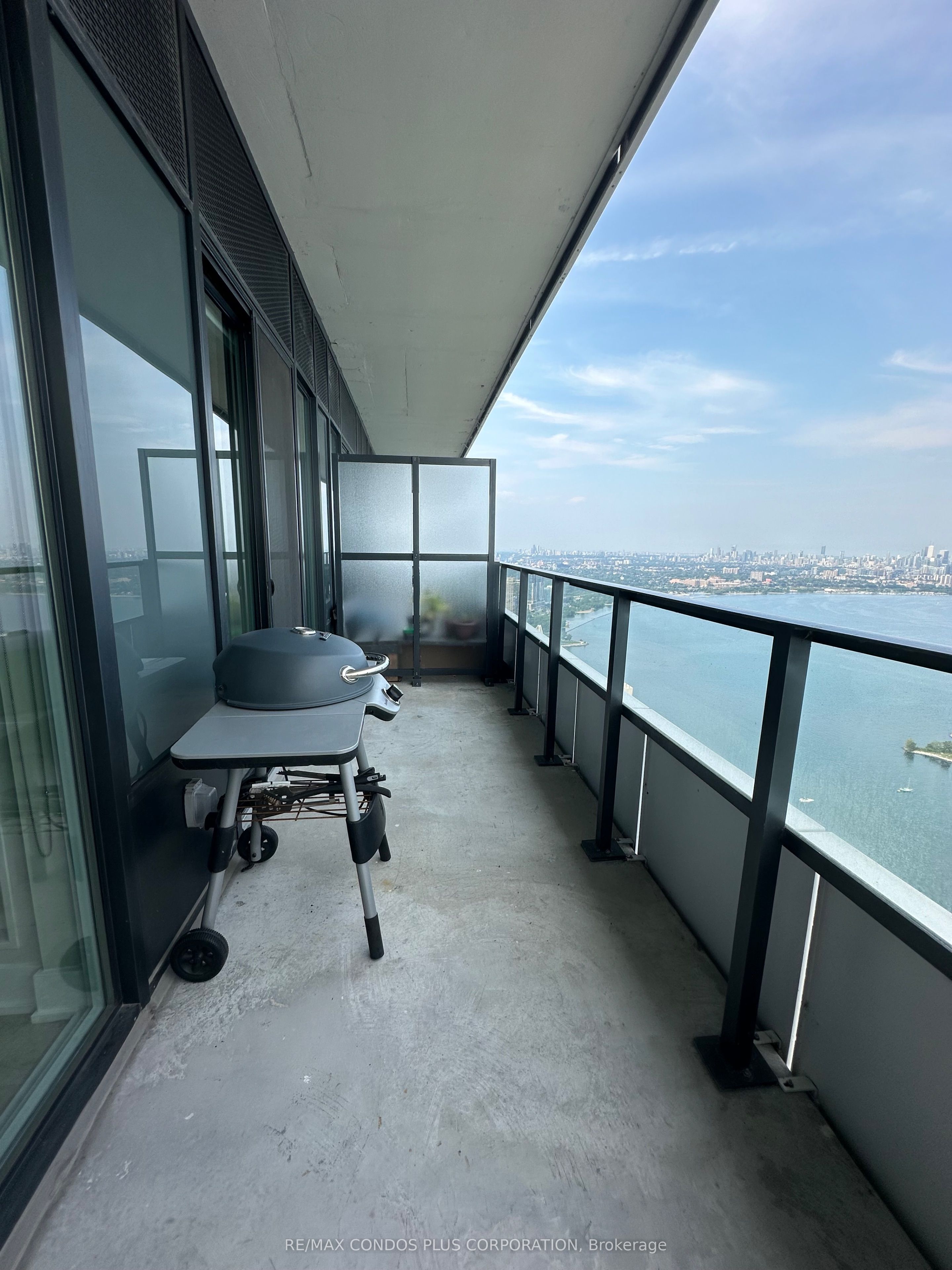 30 Shore Breeze Drive 6206