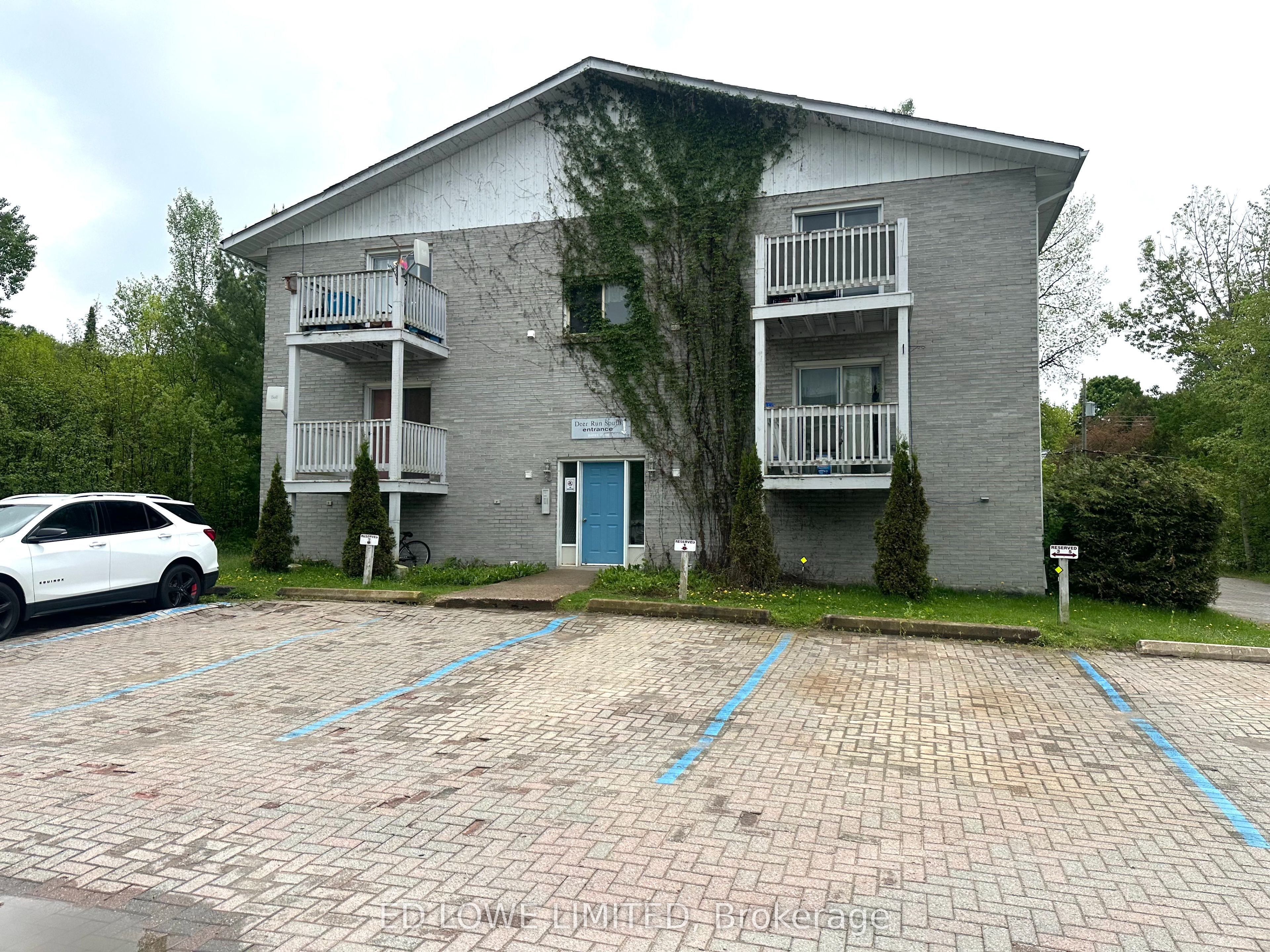 25 Kitchen Road S