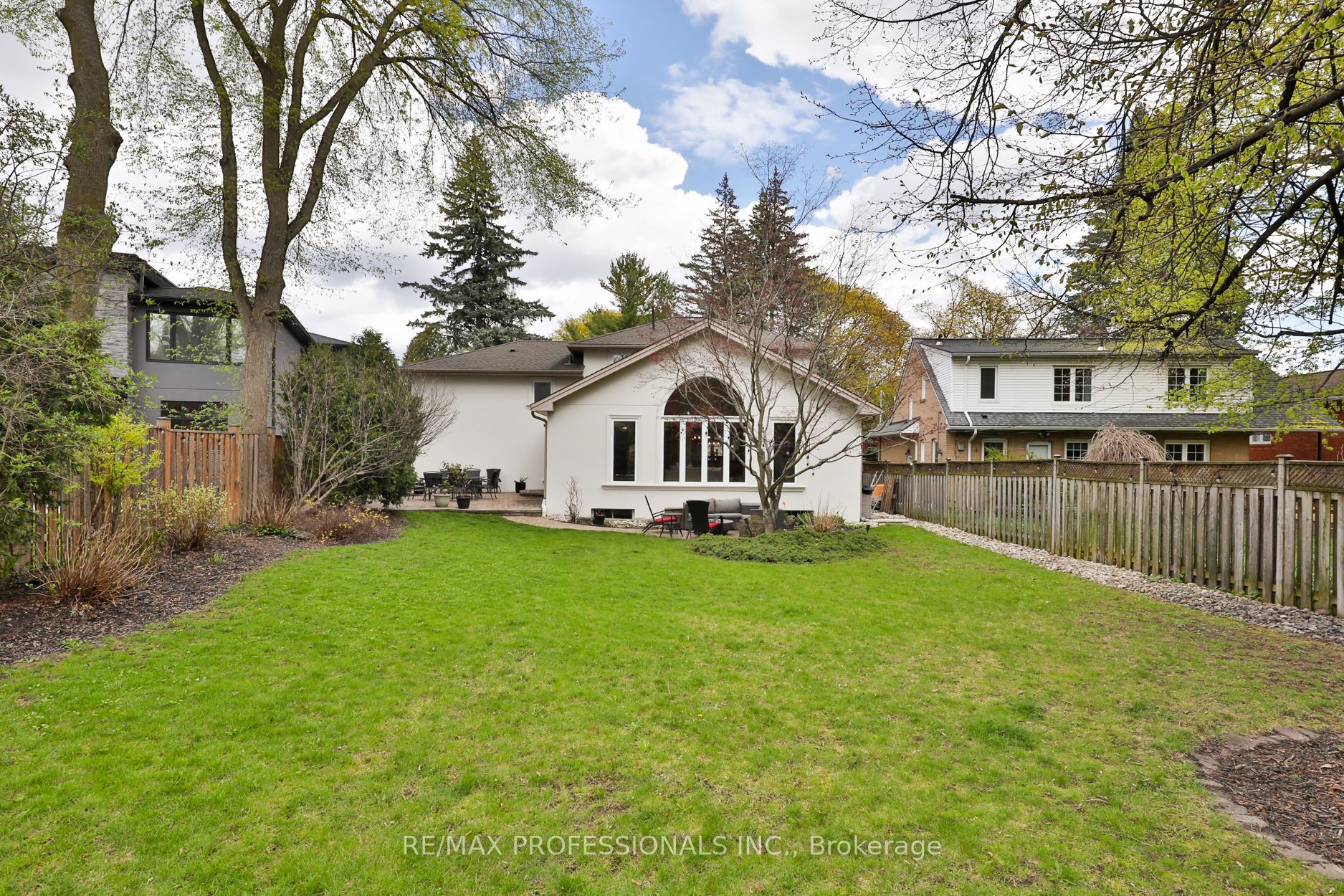 11 Cranleigh Court
