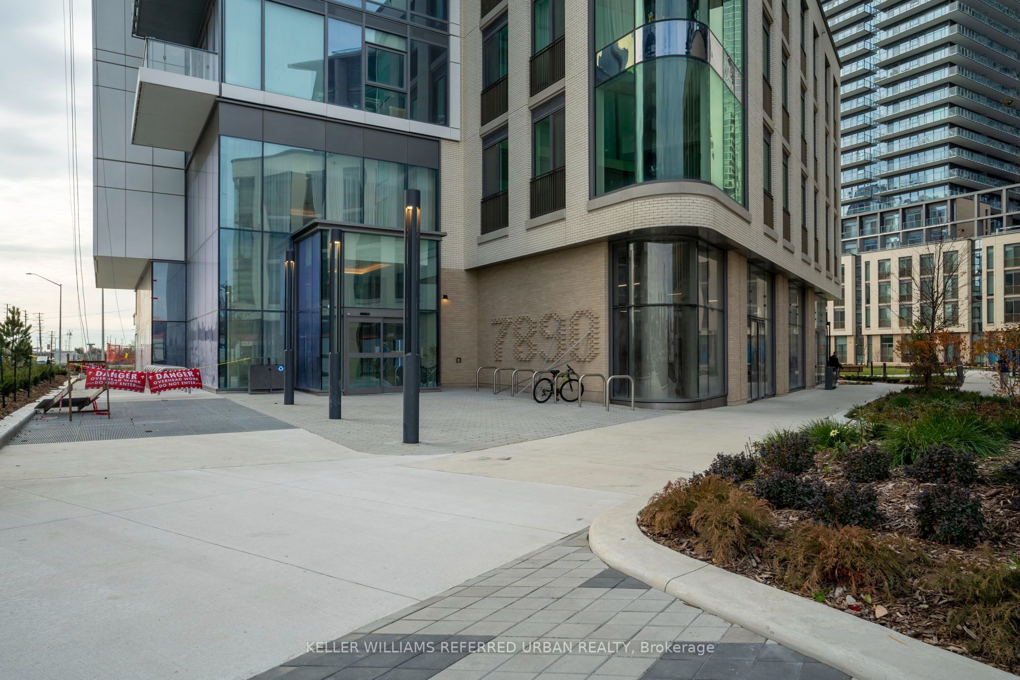 7890 Jane Street 4510