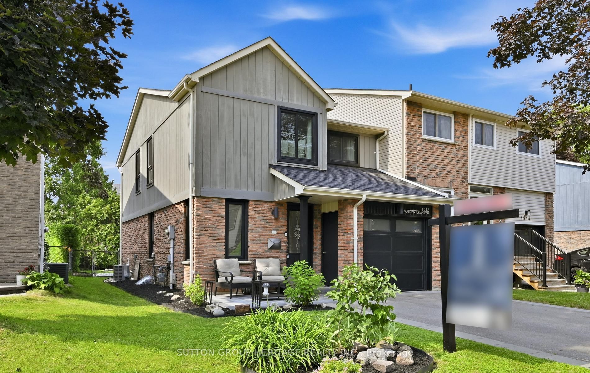 1916 Malden Crescent