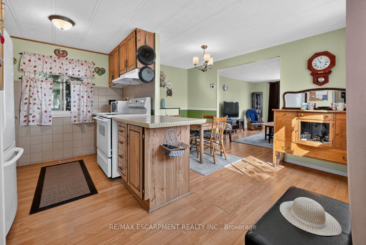 4586 Mary Lane