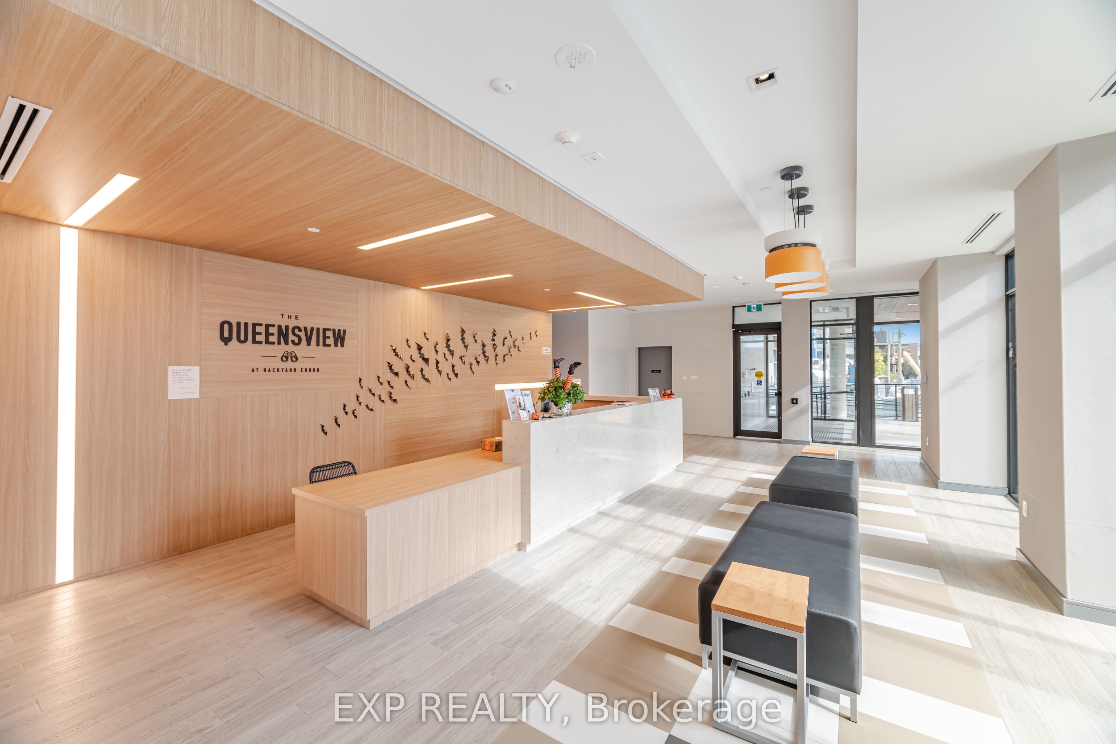 25 Neighbourhood Lane 812