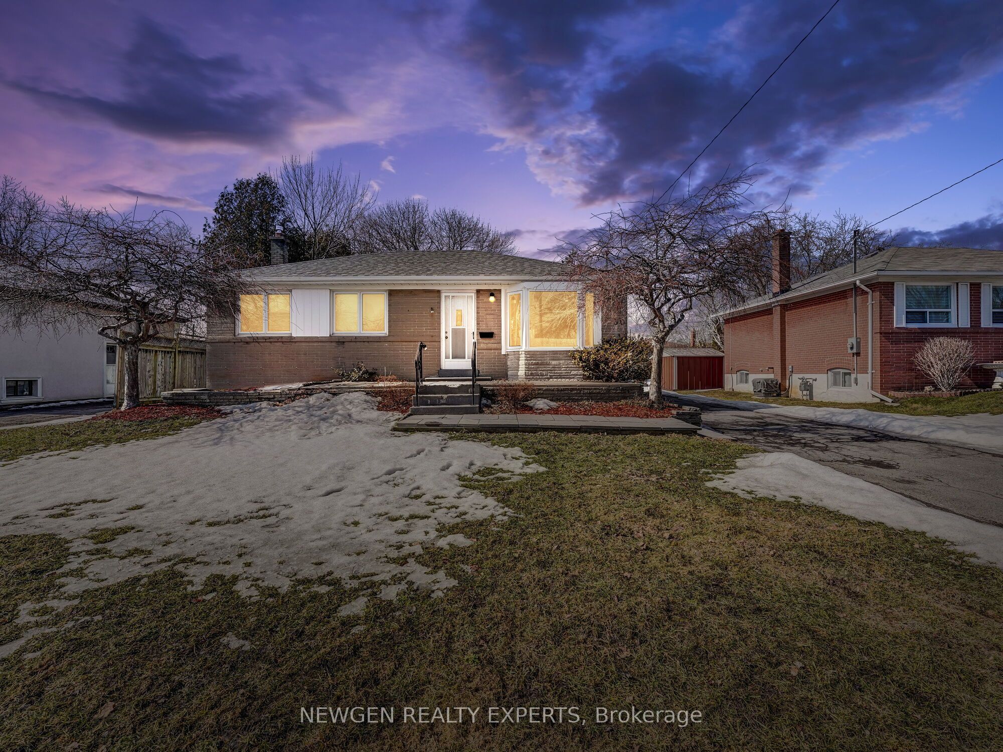 30 Linton Avenue E