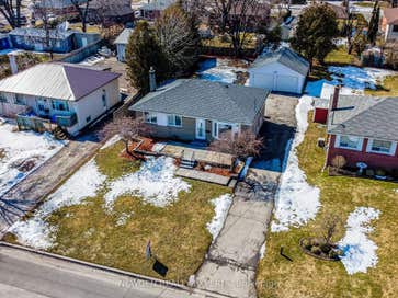 30 Linton Avenue E Ajax ON L1T 2X6