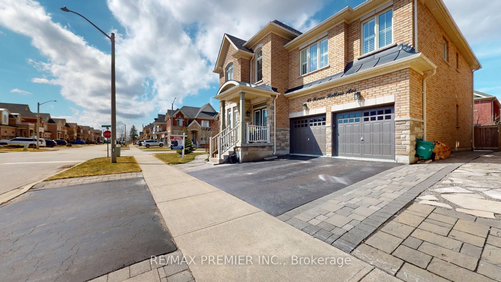 48 Heron Hollow Avenue