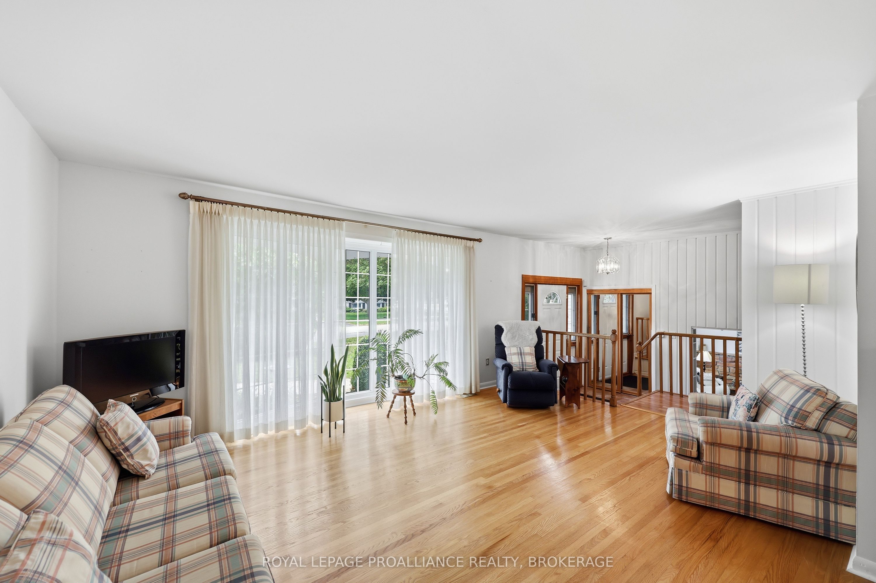 18 Casterton Avenue
