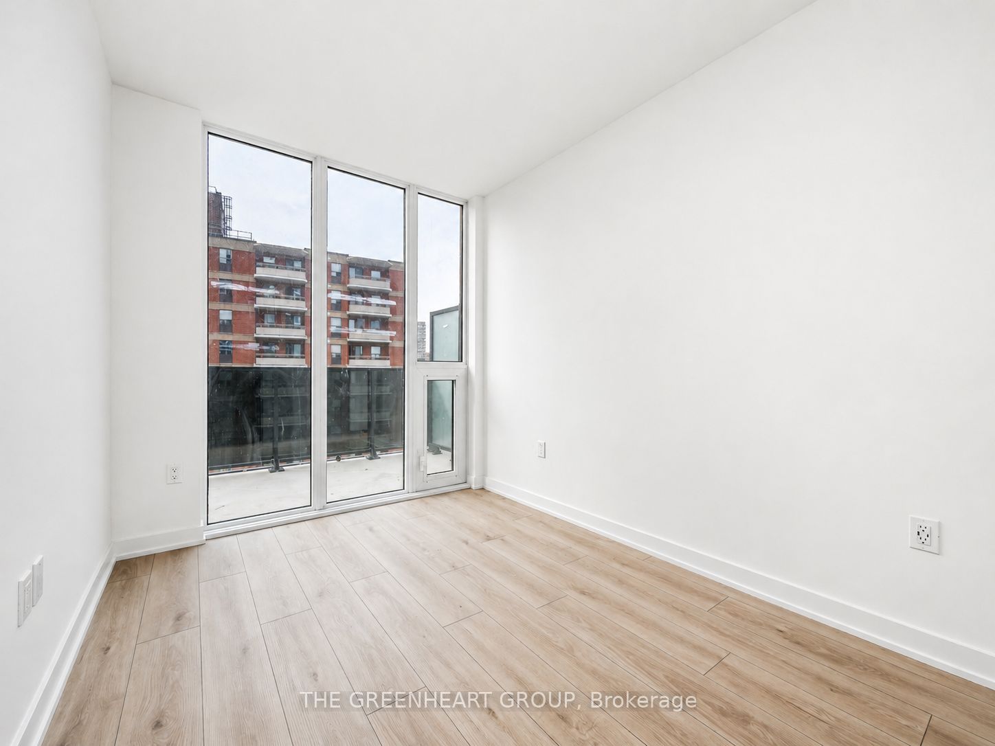 1 Fairview Road E 609