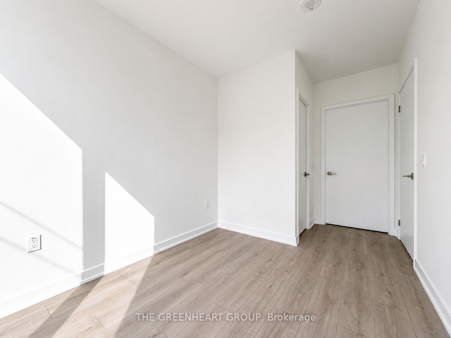 1 Fairview Road E 609