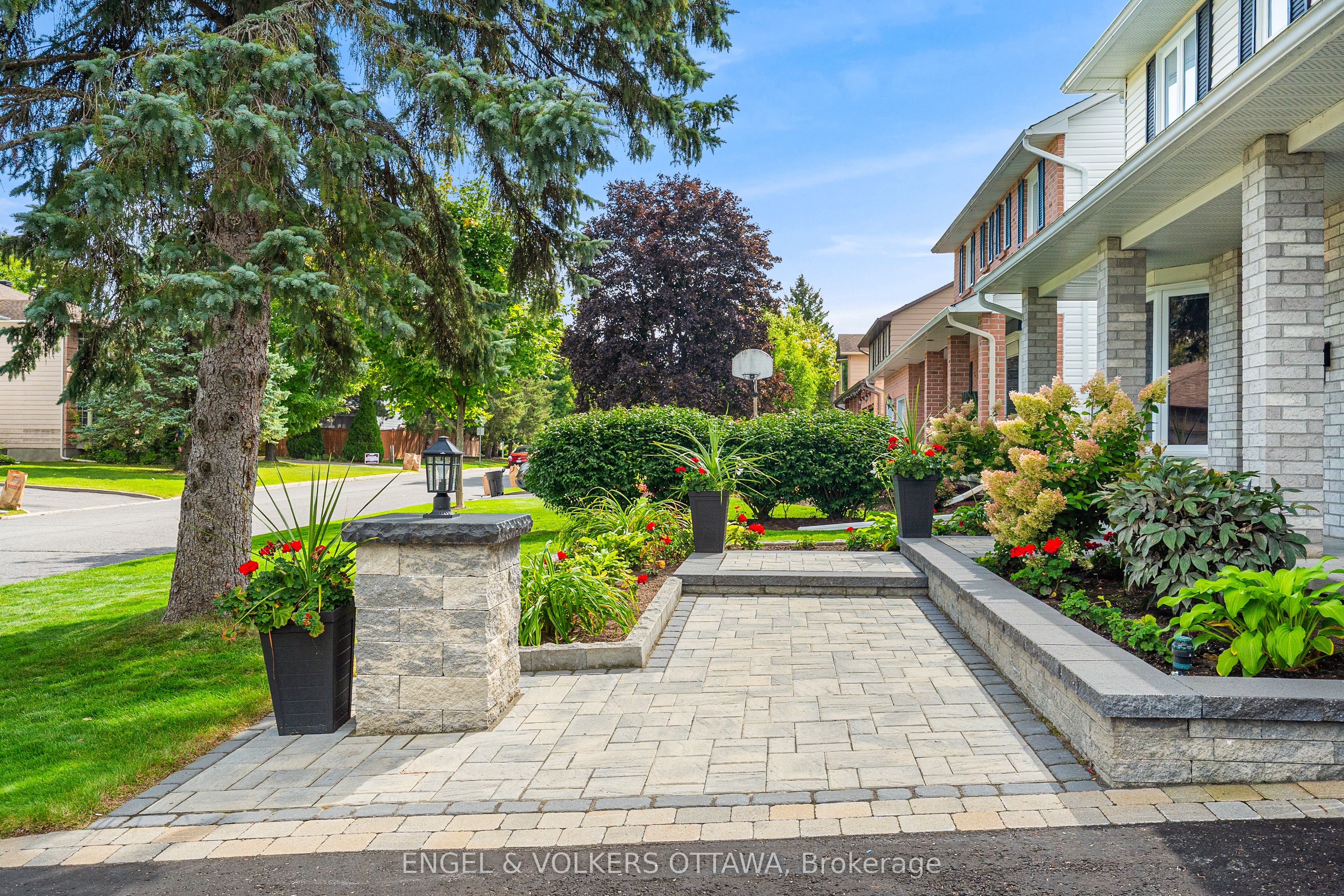 6 Forest Heights Avenue
