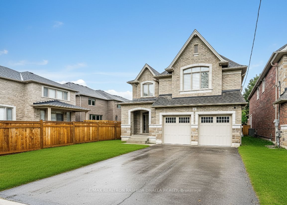 773 Adelaide Avenue W