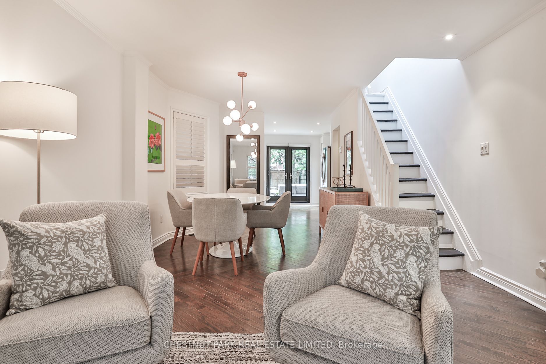 52 West Avenue W