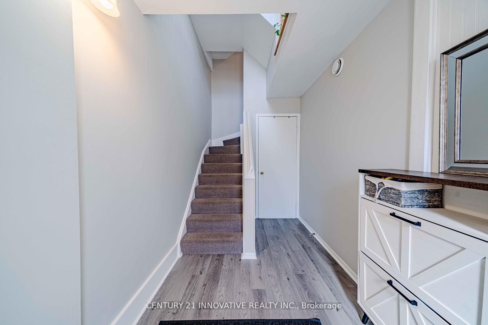 35 The Bridle Path