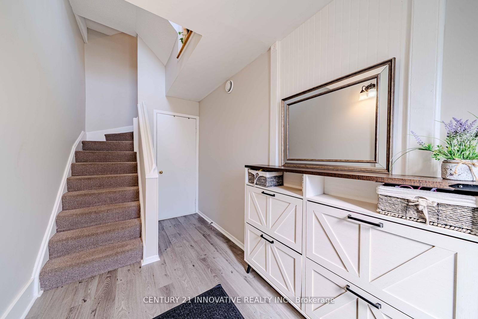 35 The Bridle Path