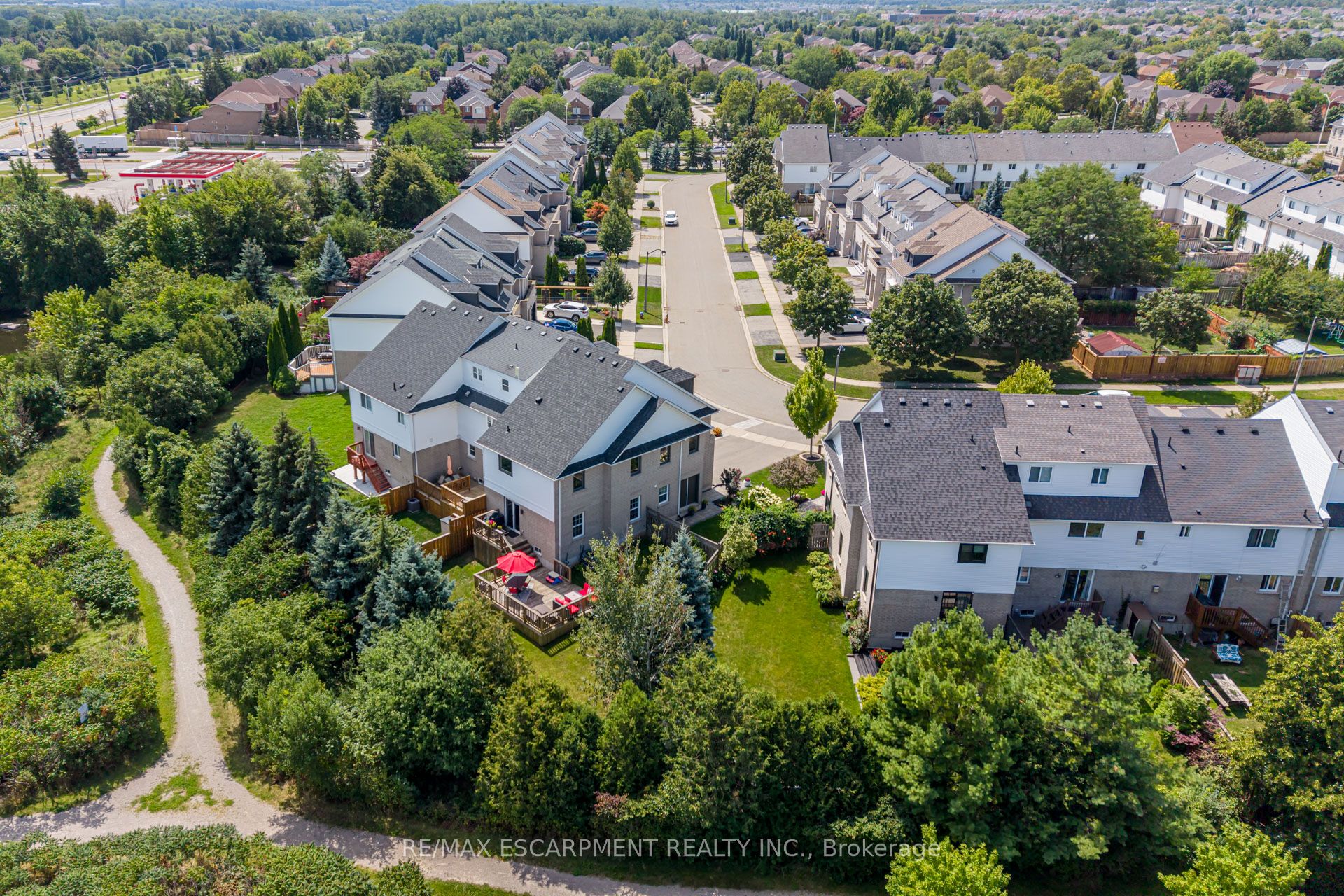 2125 White Dove Circle