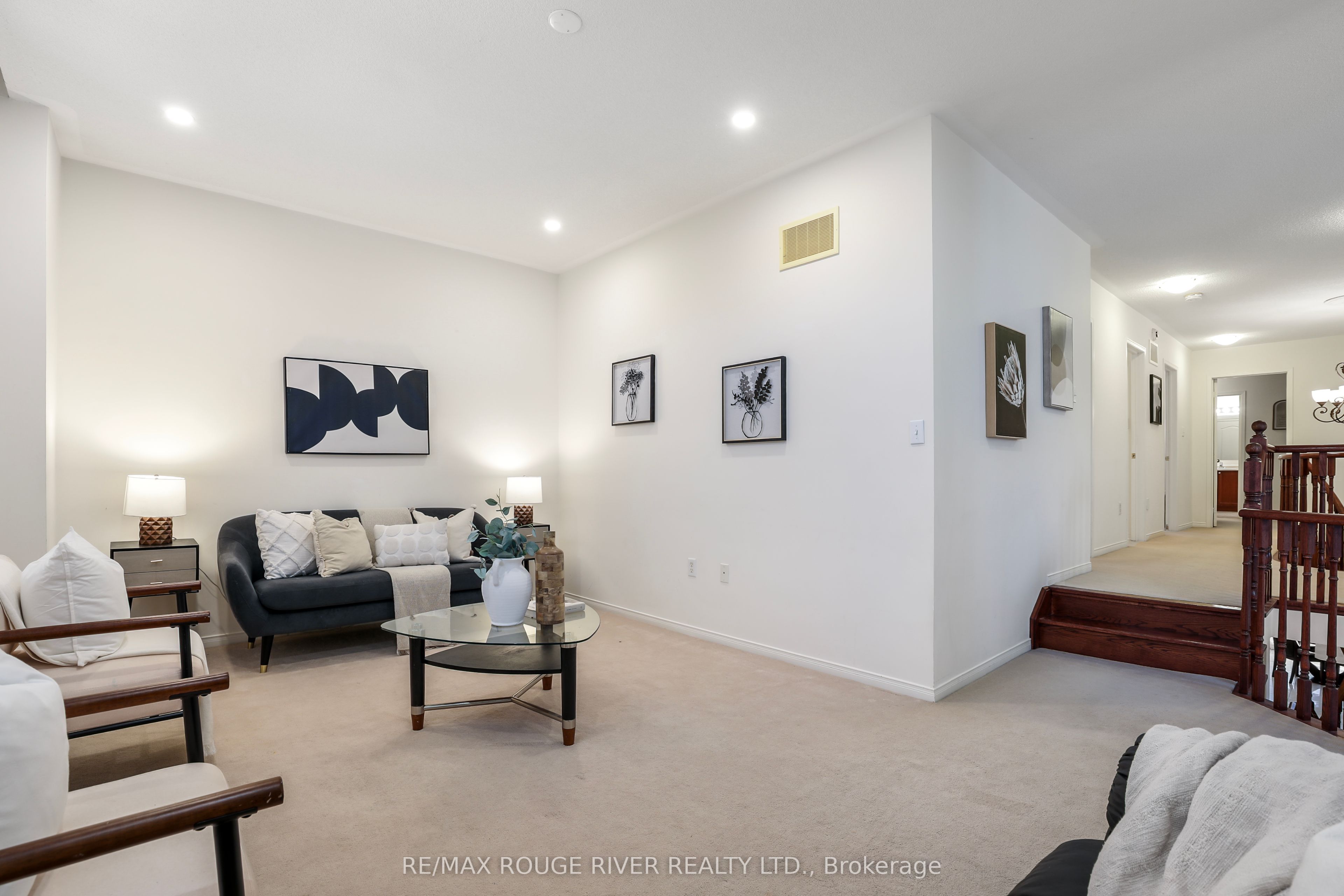14 Clapperton Drive