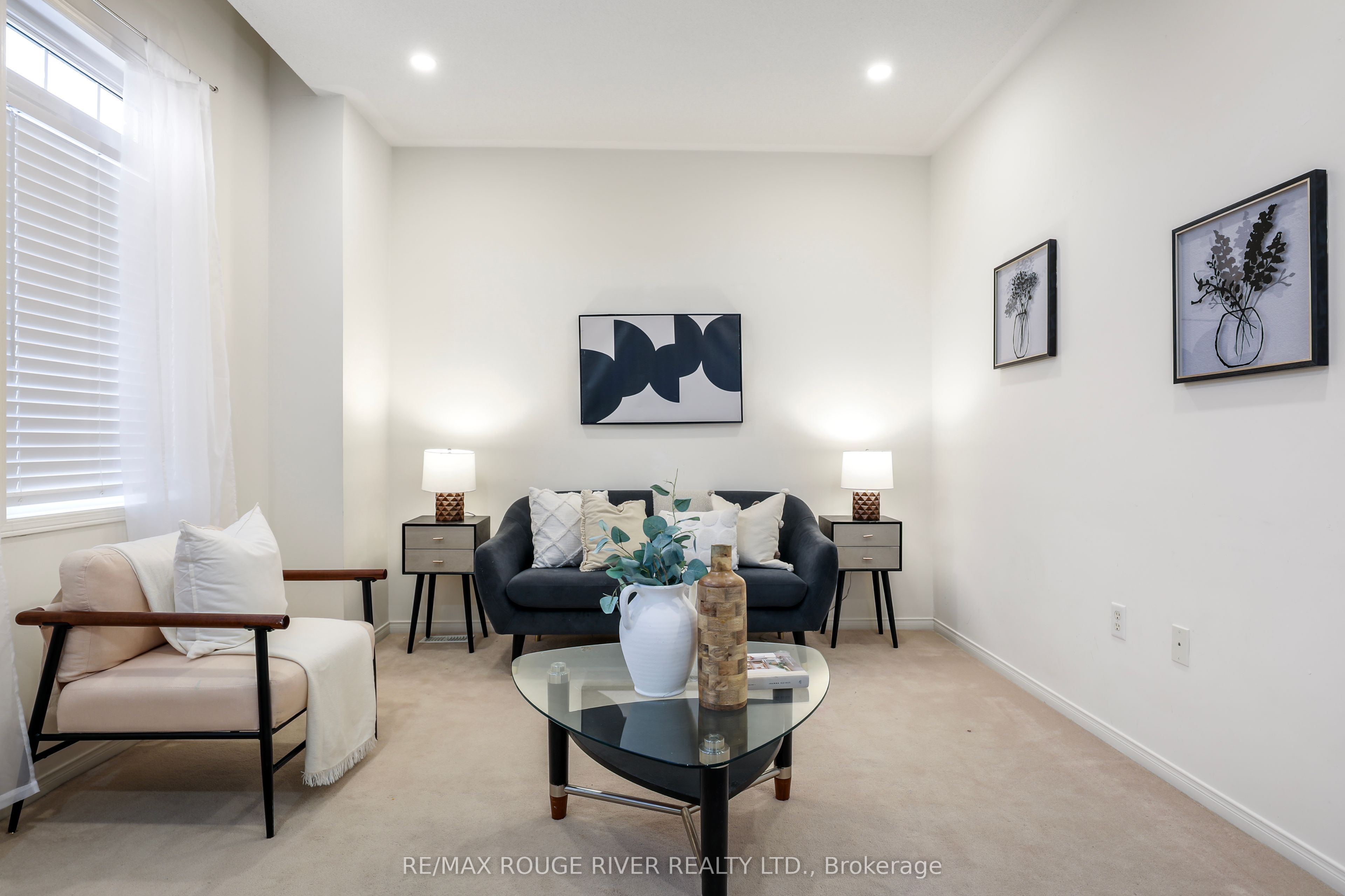 14 Clapperton Drive