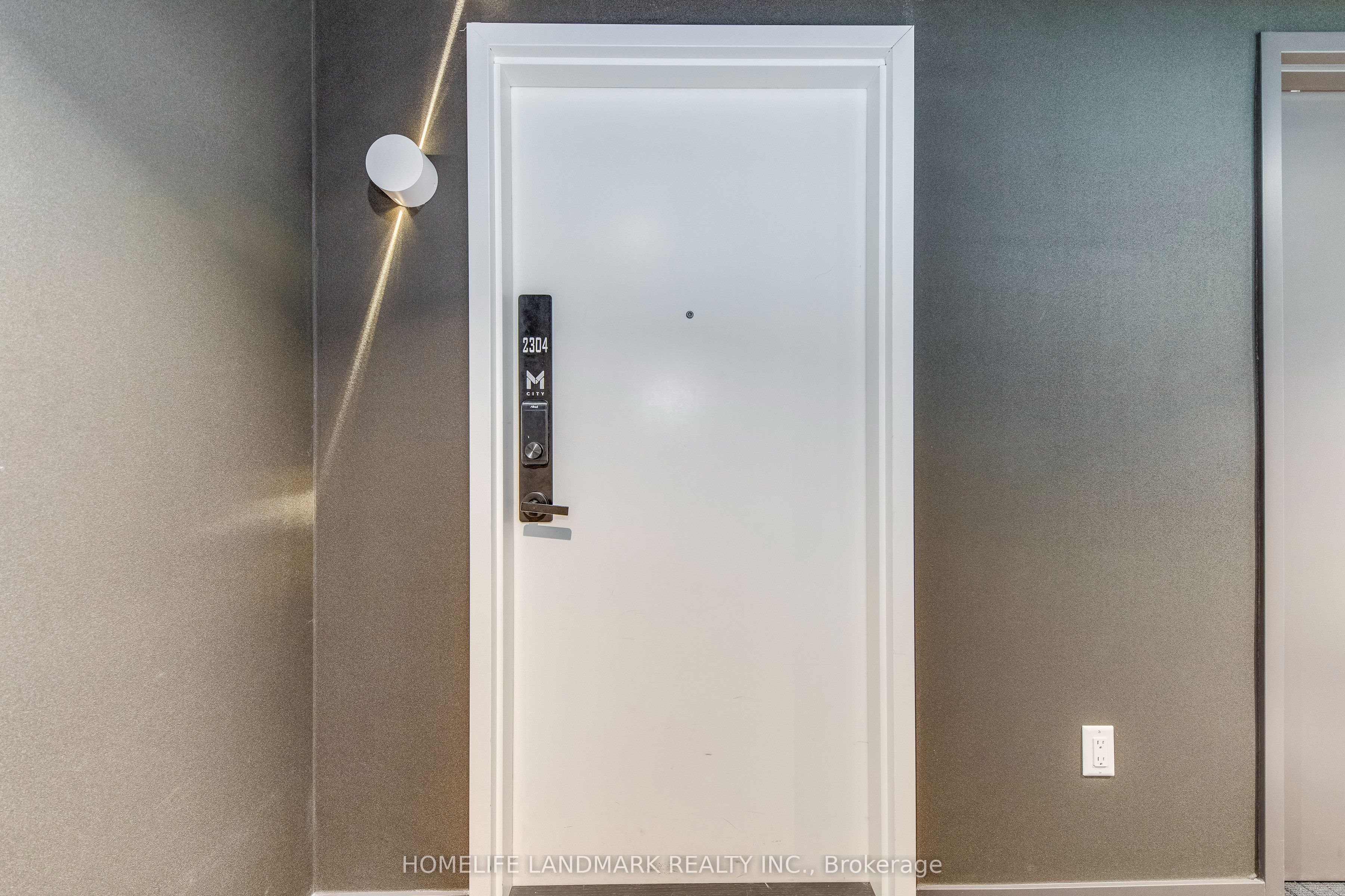 3883 Quartz Road 2304