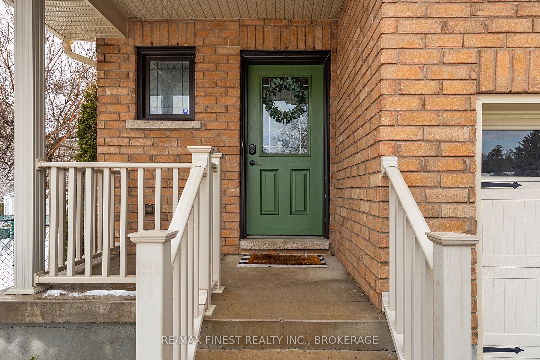 1070 Redwood Crescent