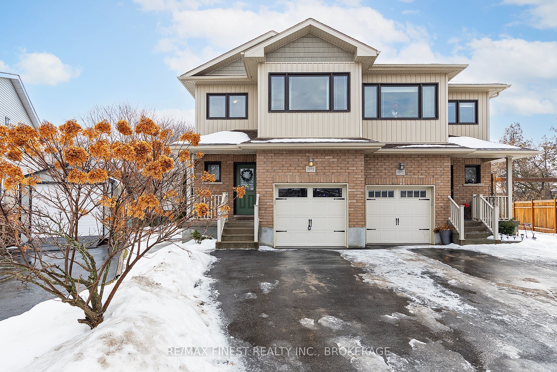 1070 Redwood Crescent