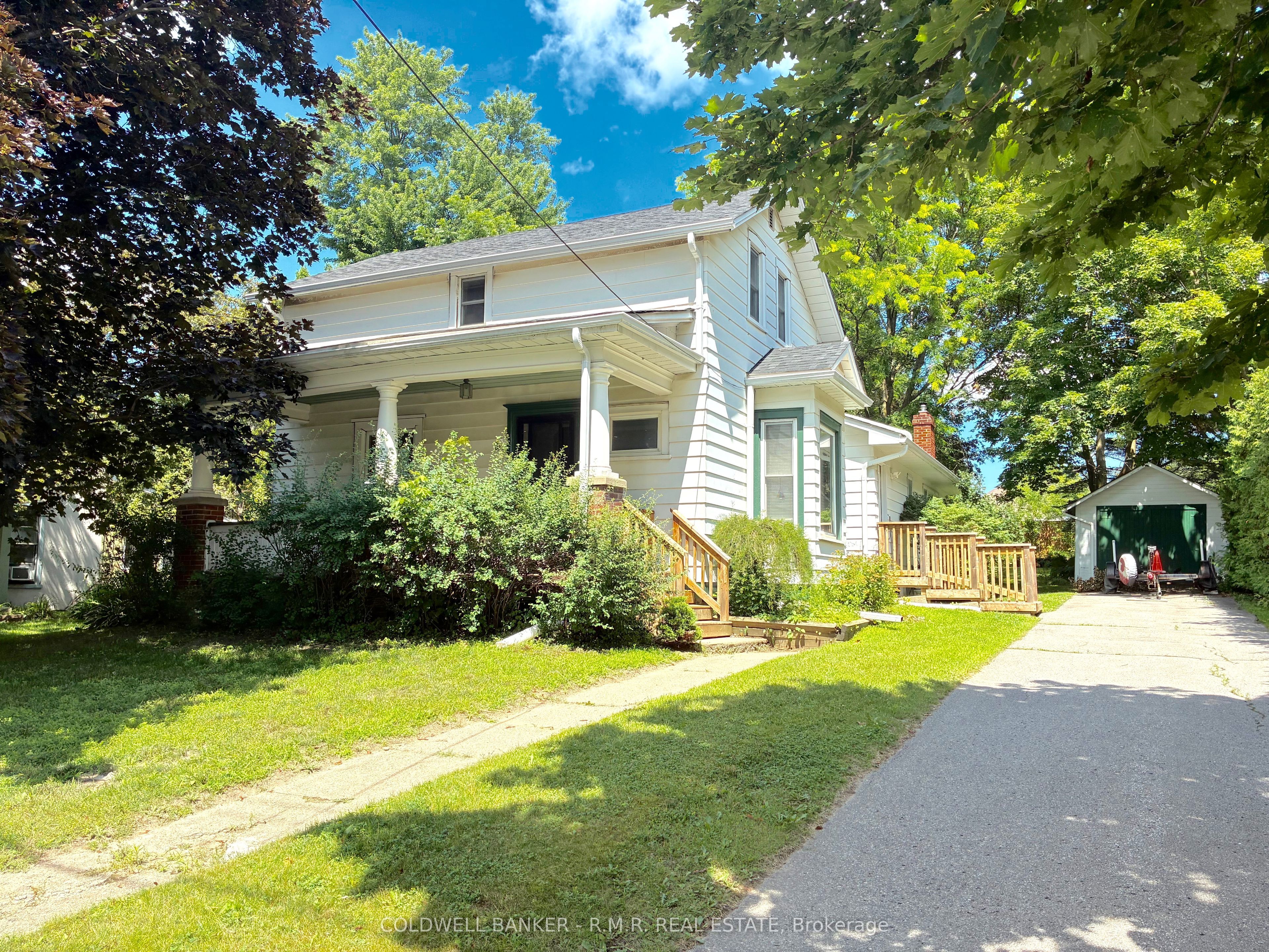 35 Main Street S