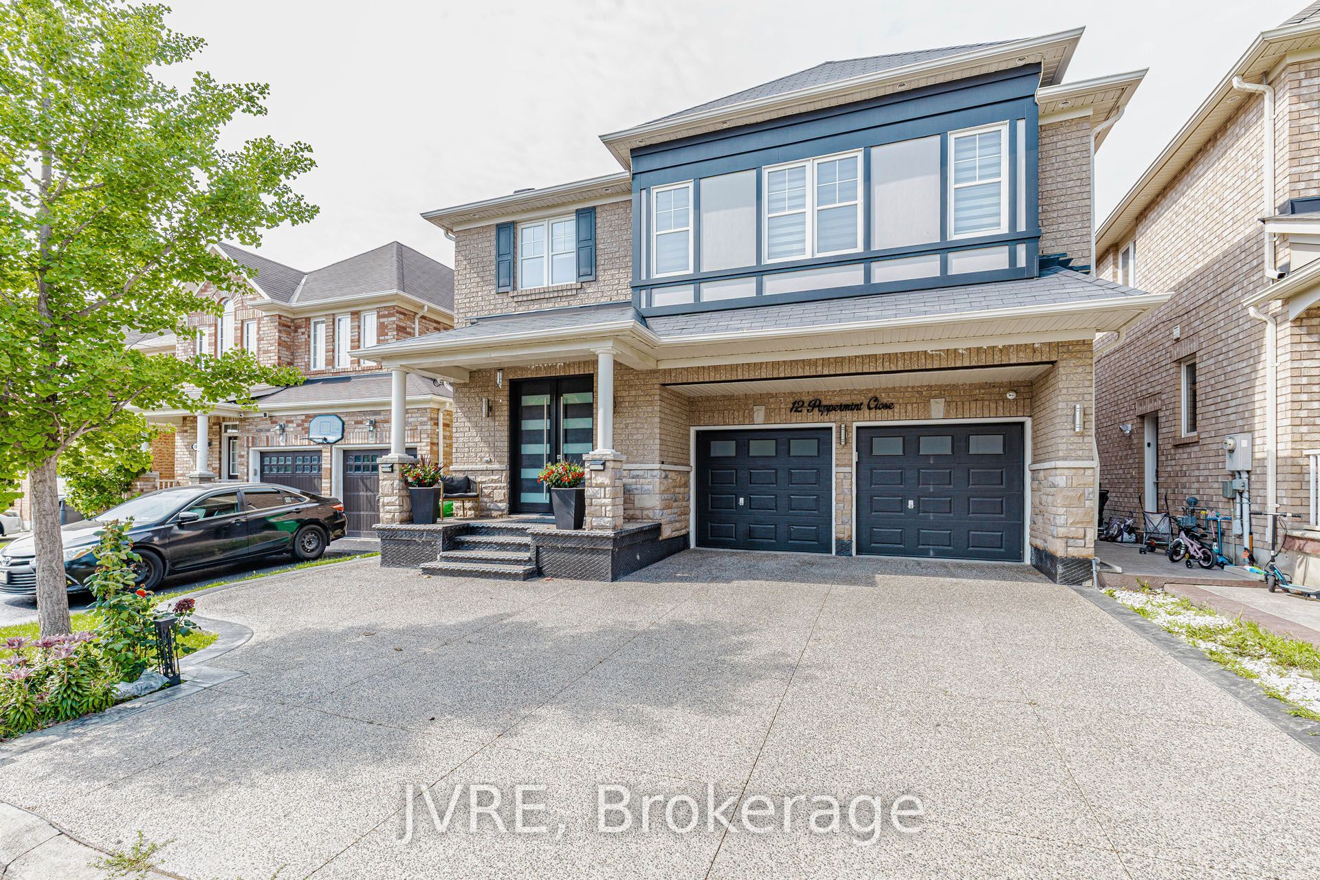 12 Peppermint Close