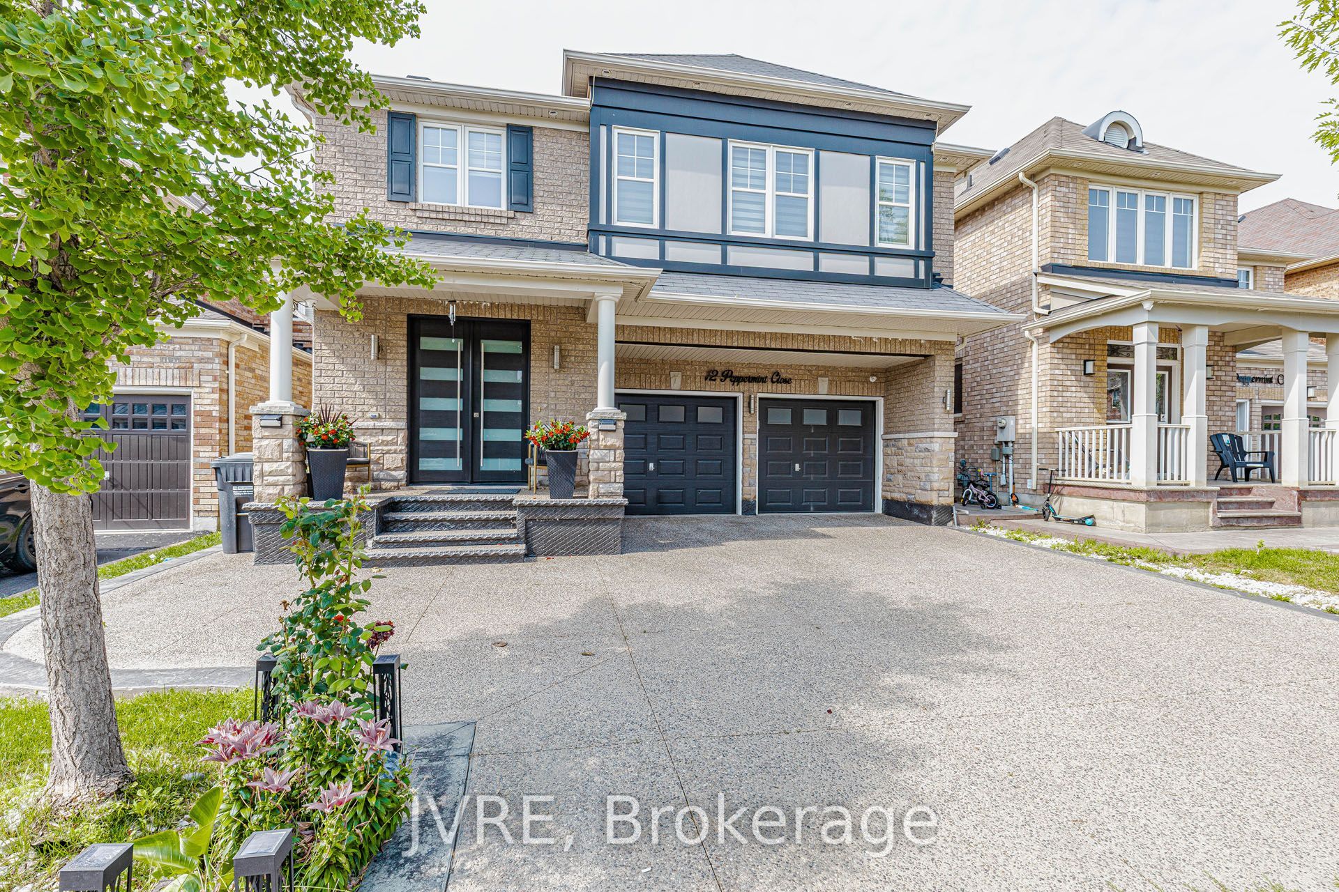 12 Peppermint Close