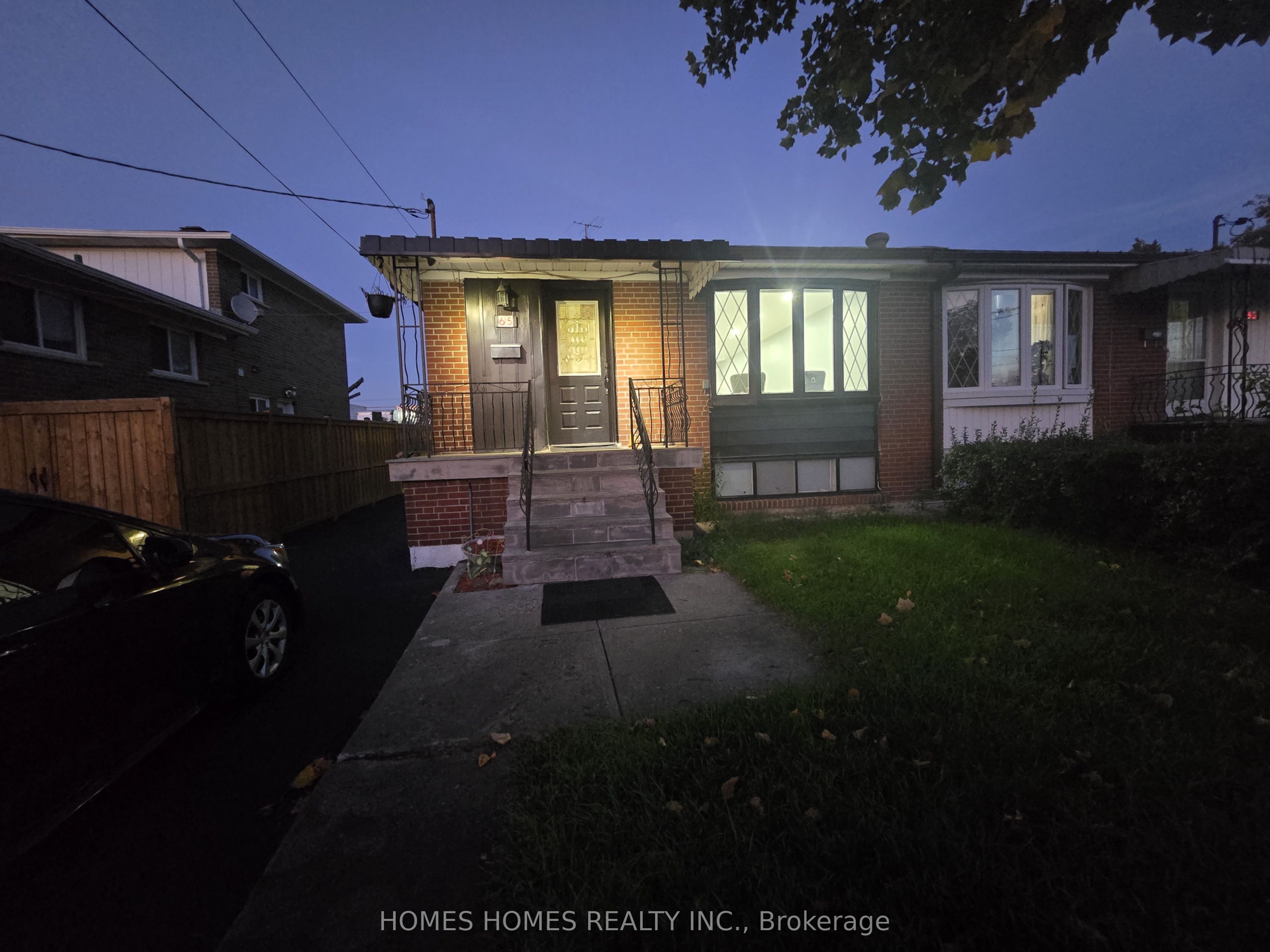 65 Elnathan Crescent