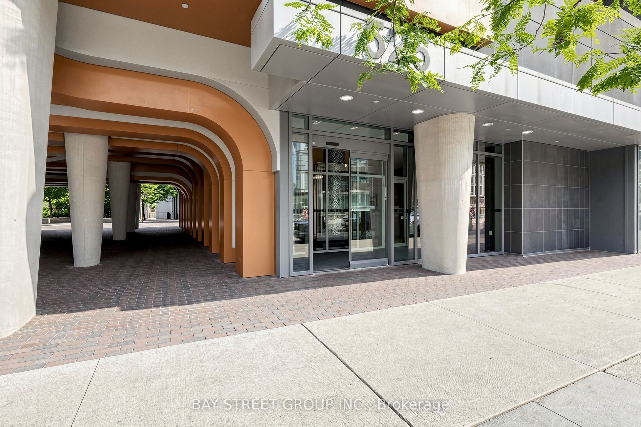 525 Adelaide Street W 1118