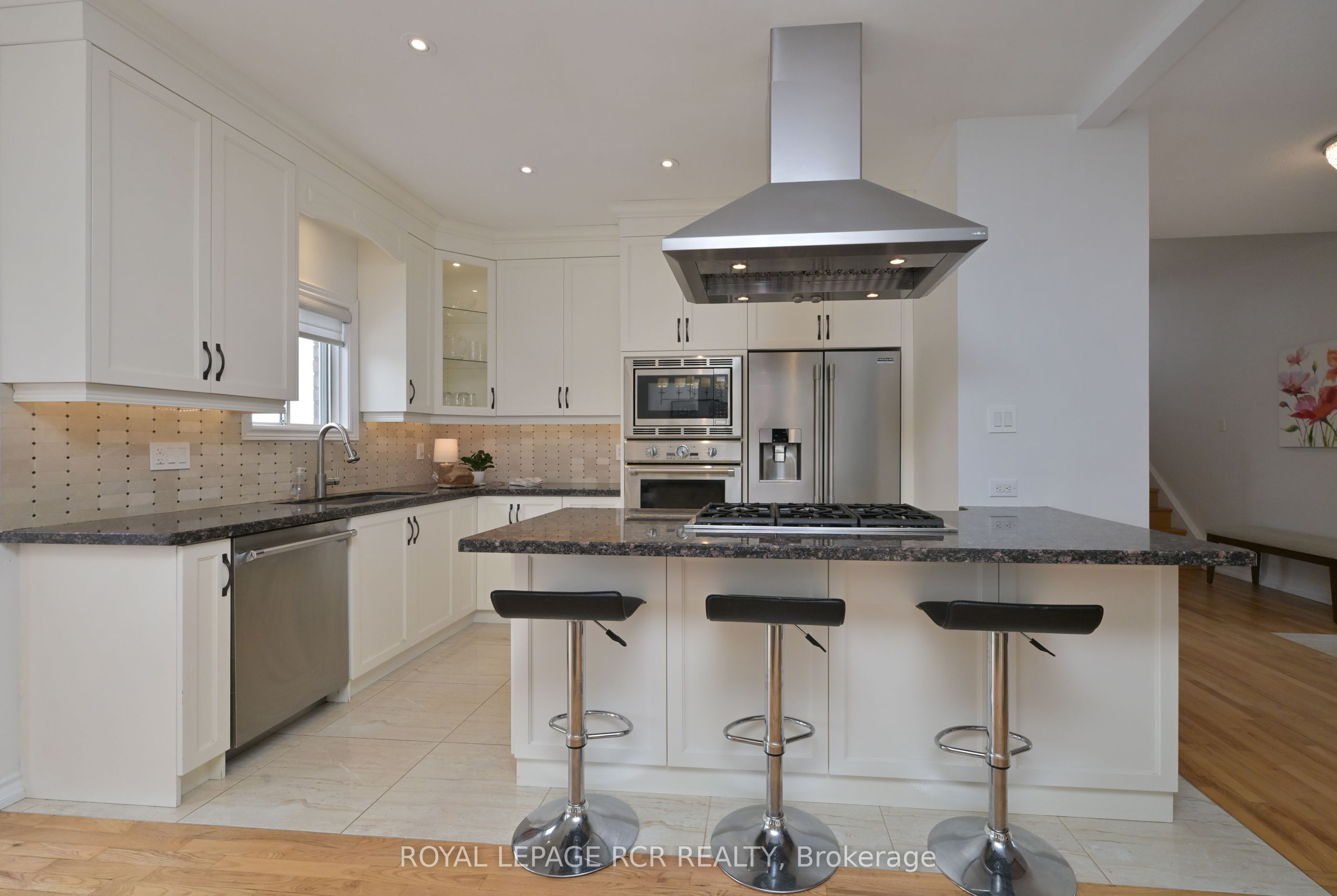 29 Depeuter Crescent