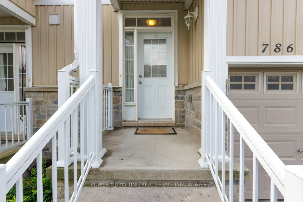 786 NEWMARKET Lane