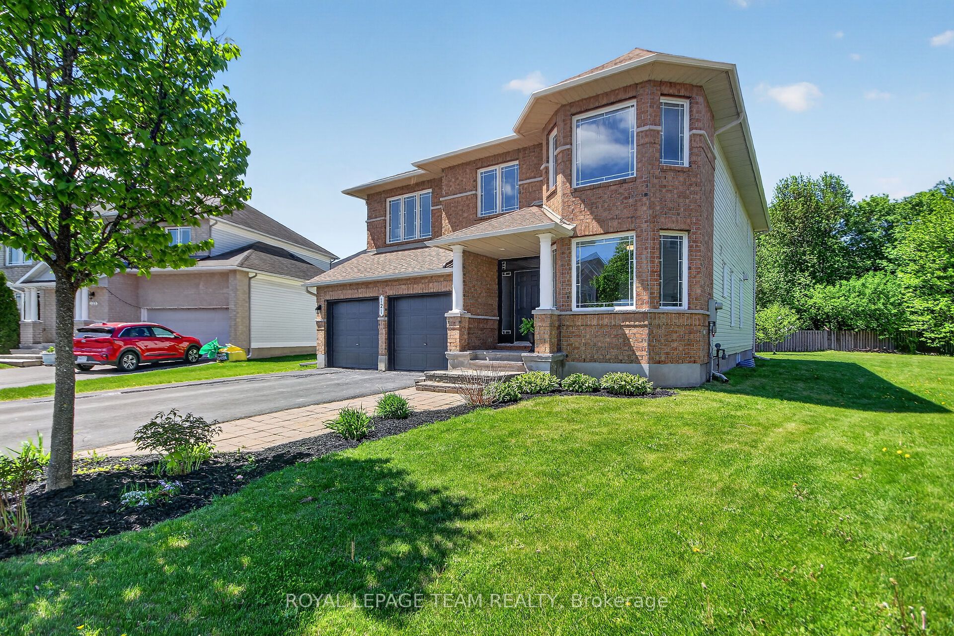121 Muskego Crescent