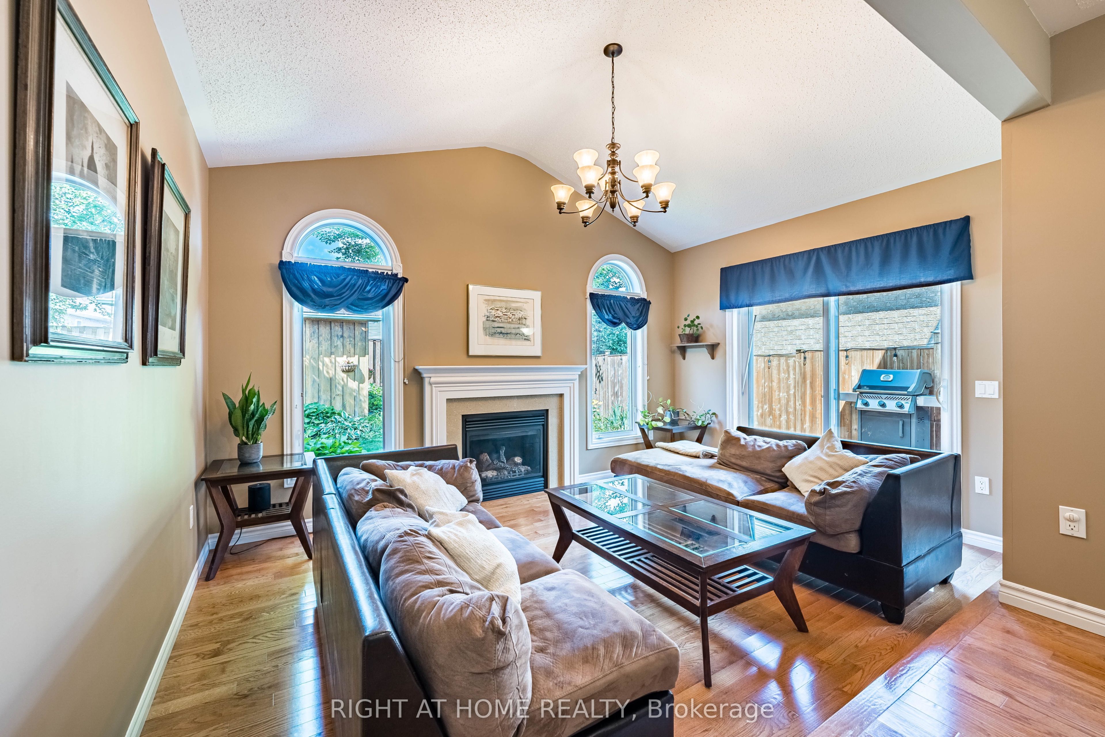 1352 Wadebridge Crescent