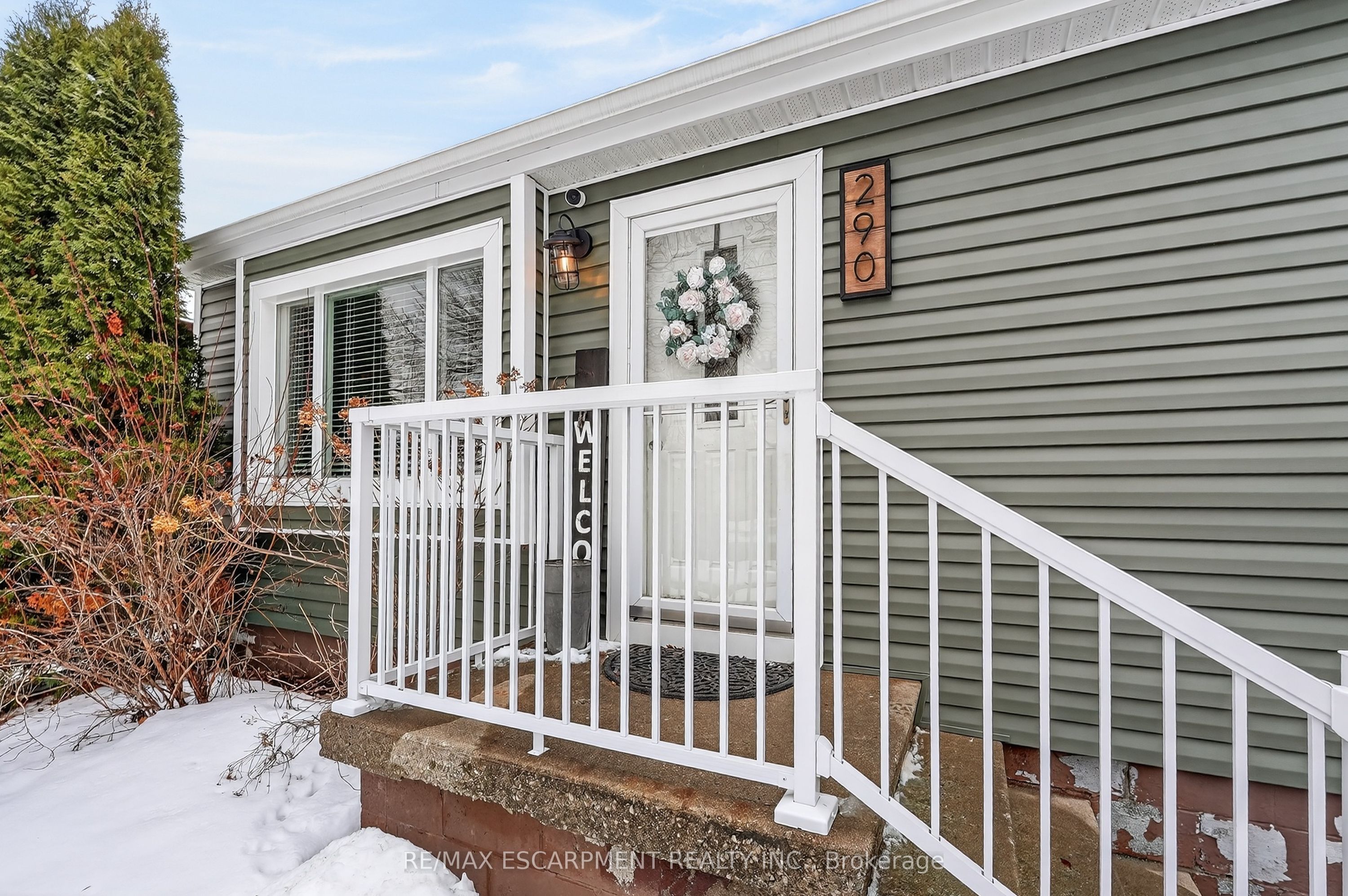 290 East 43rd Street