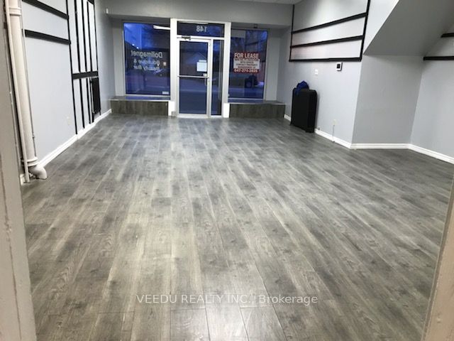 148-156 Simcoe Street S