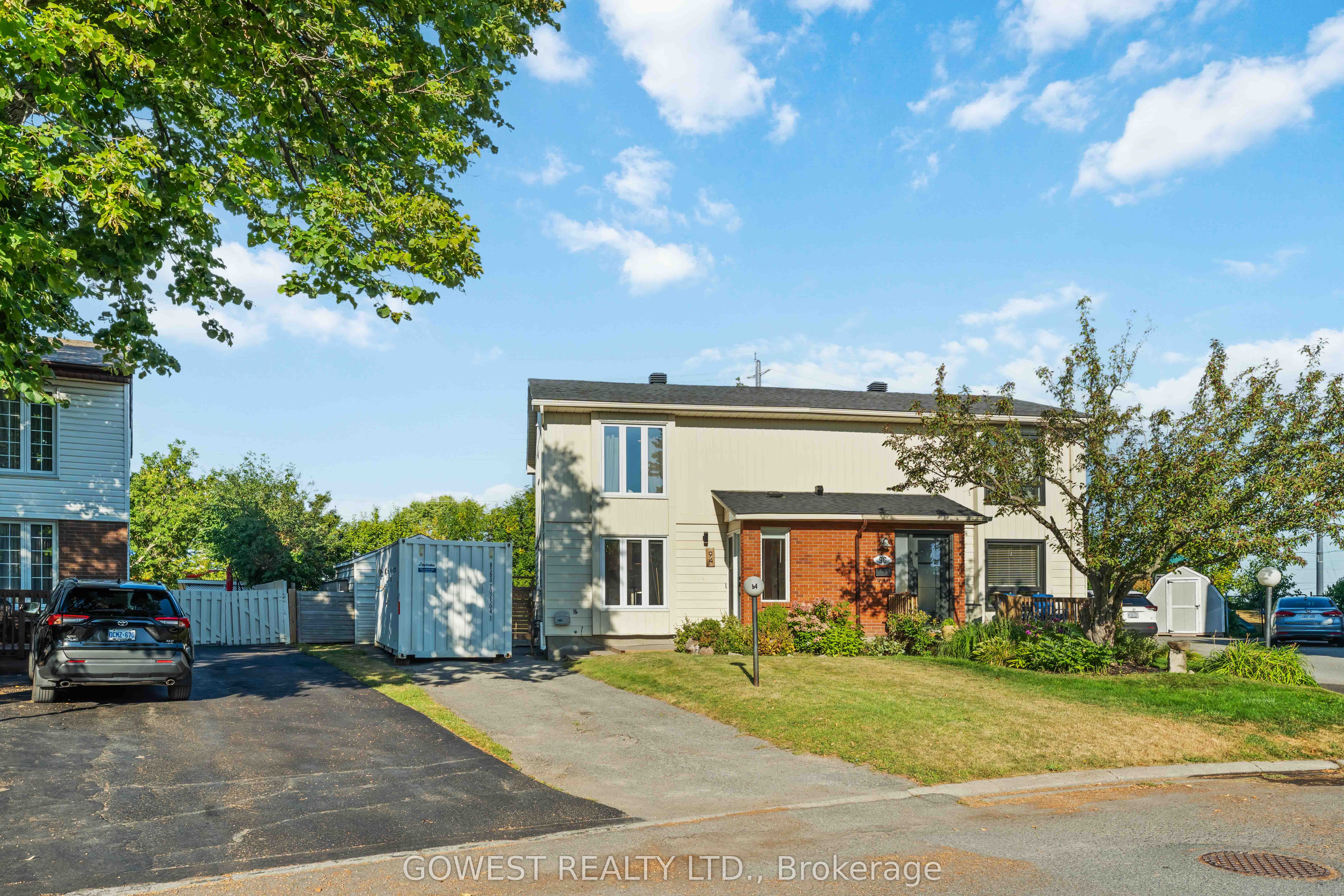 94 Fieldgate Drive