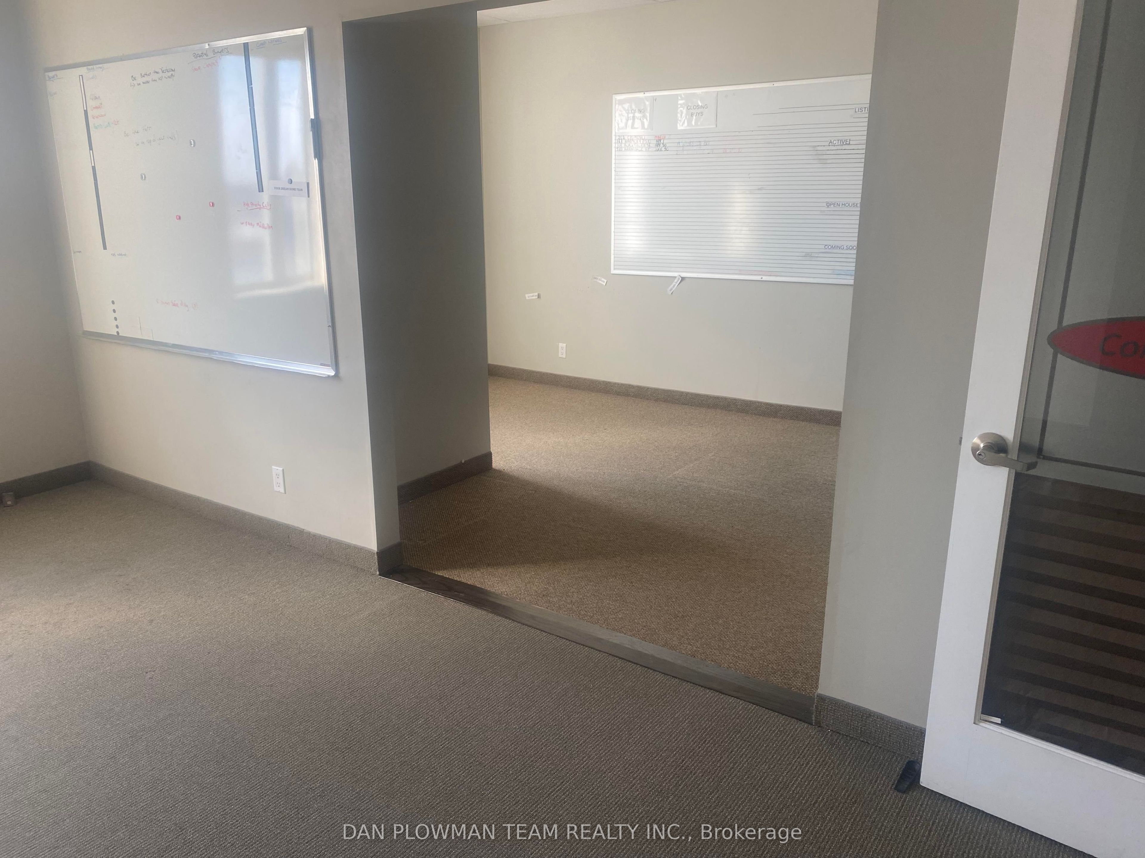 360 King Street W